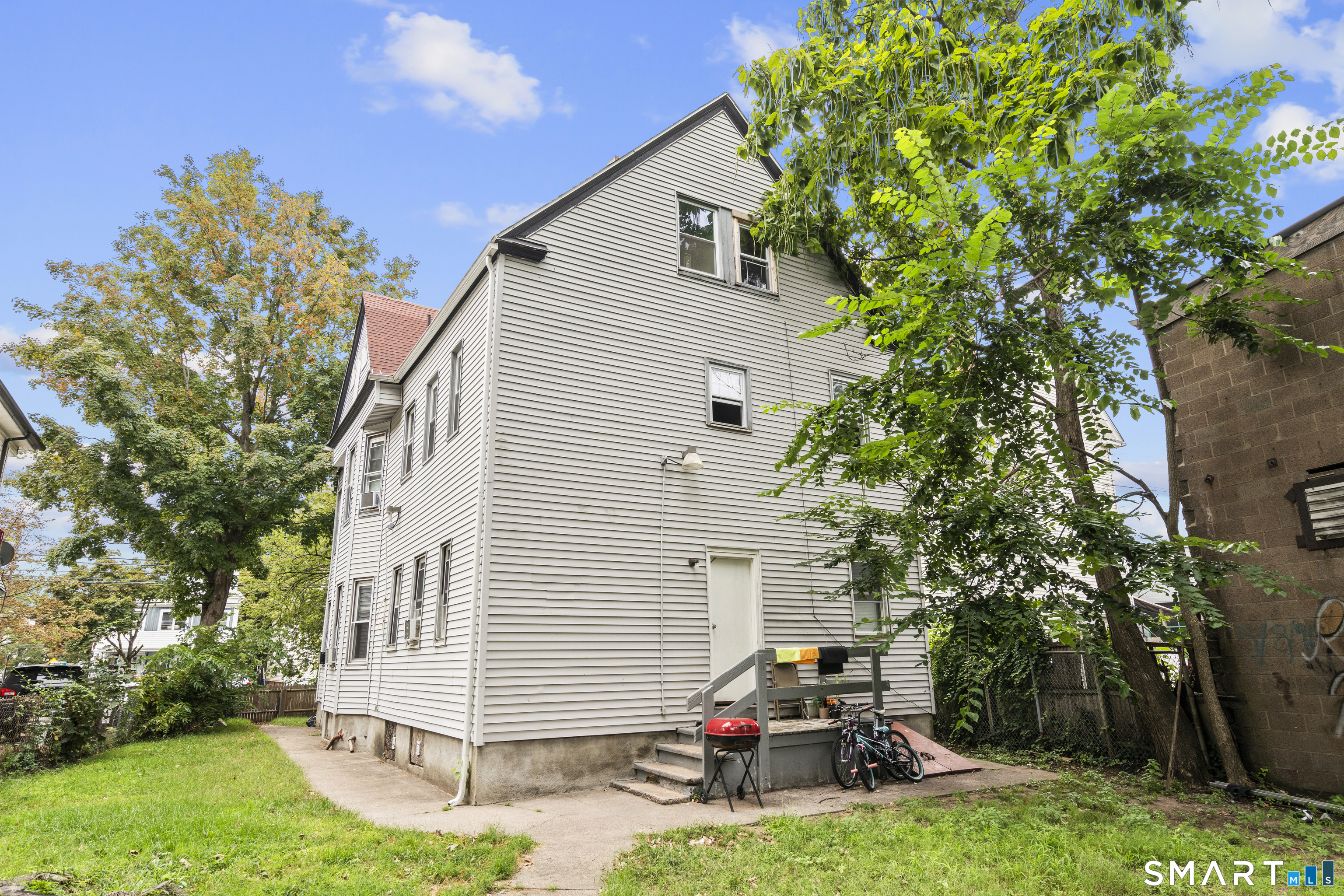 693 Dixwell 3rd Flr Avenue Property Photo 22