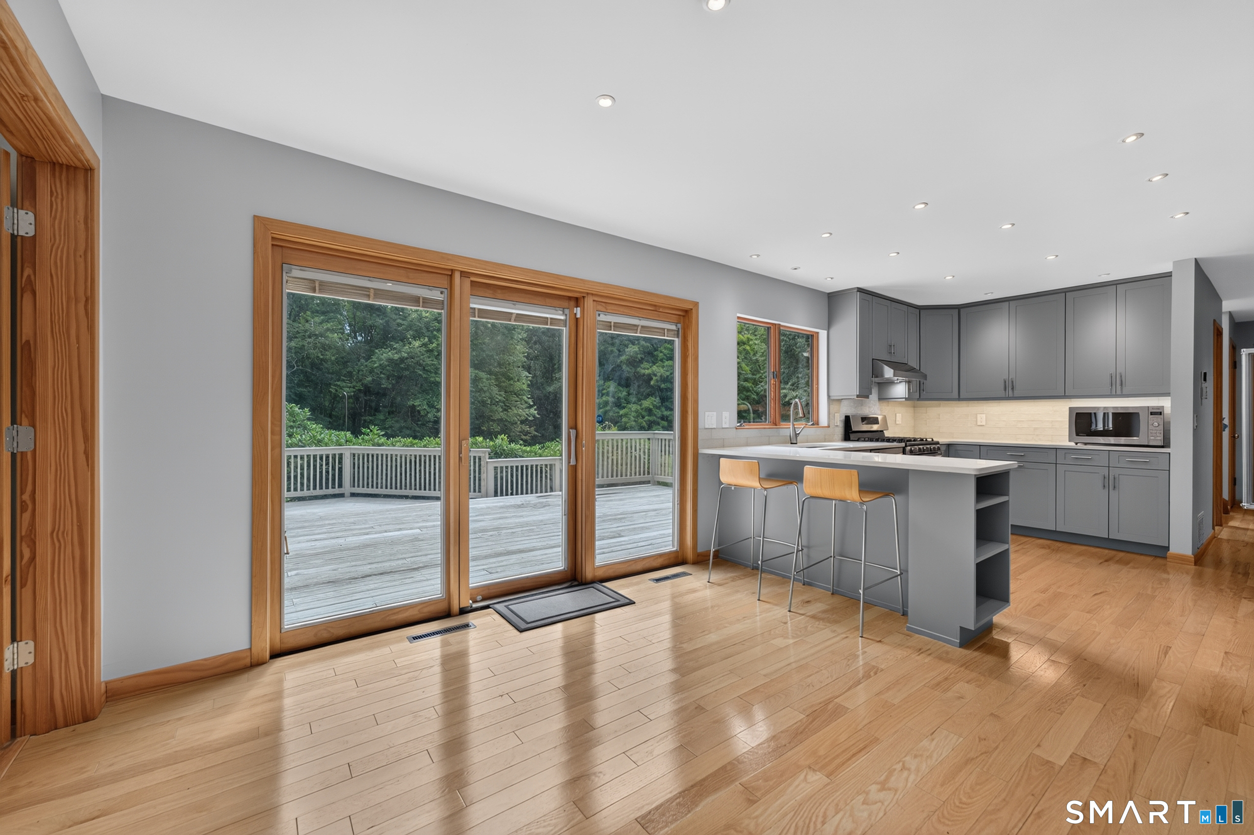 275 Randall Road Property Photo 6