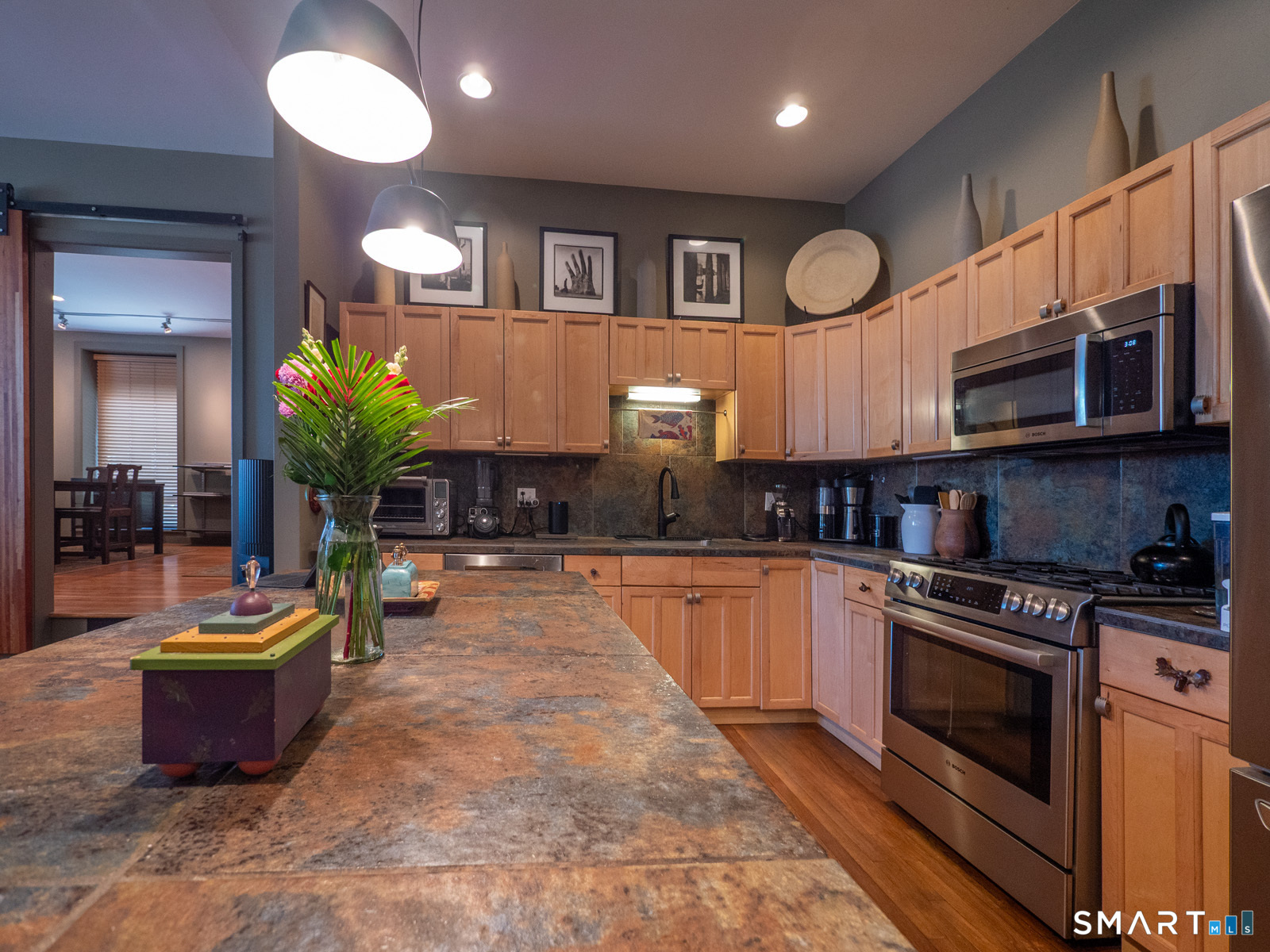 325 Lafayette 9105 Street Property Photo 4