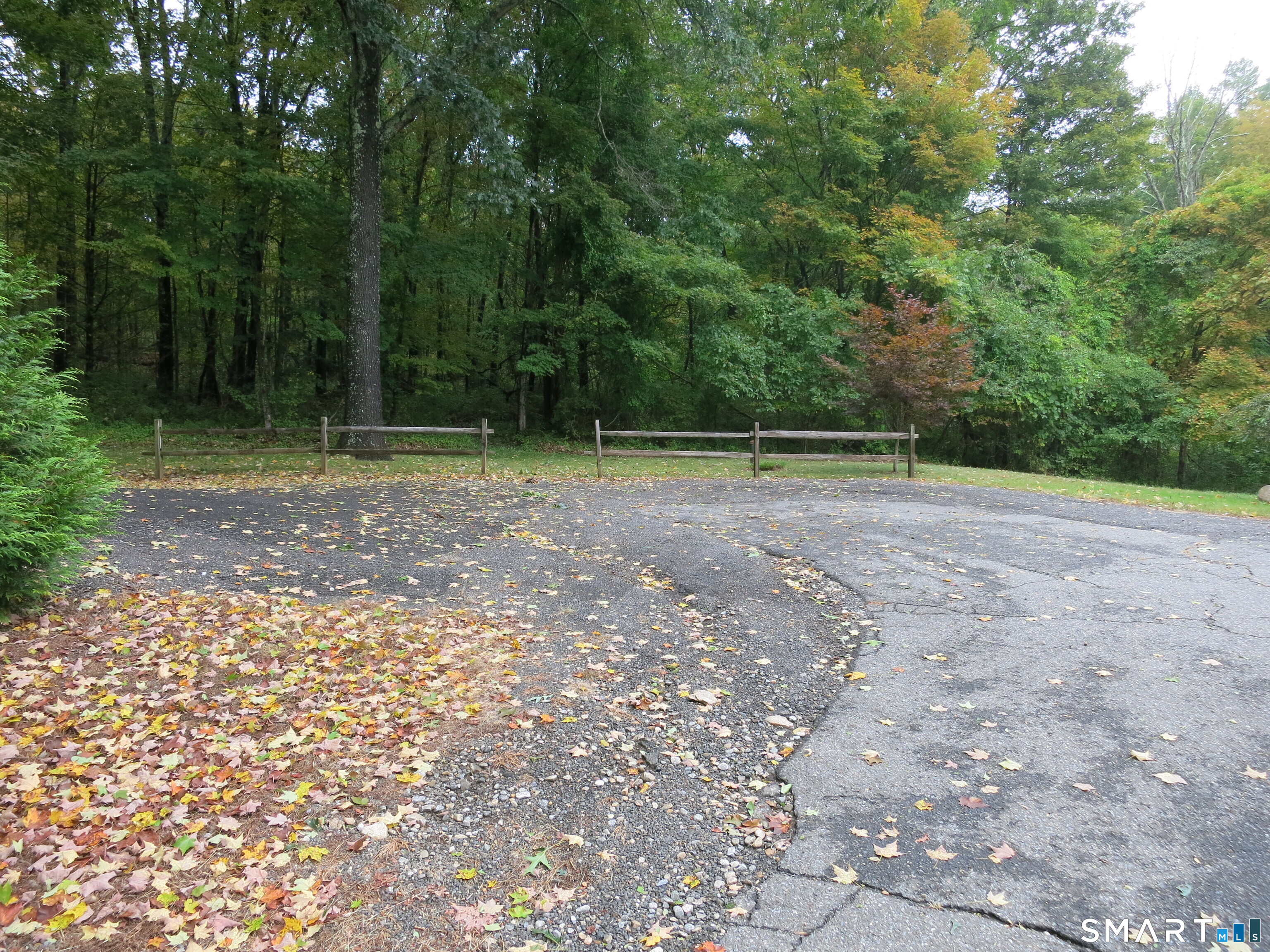 19 Moodus Leesville Road Property Photo 16