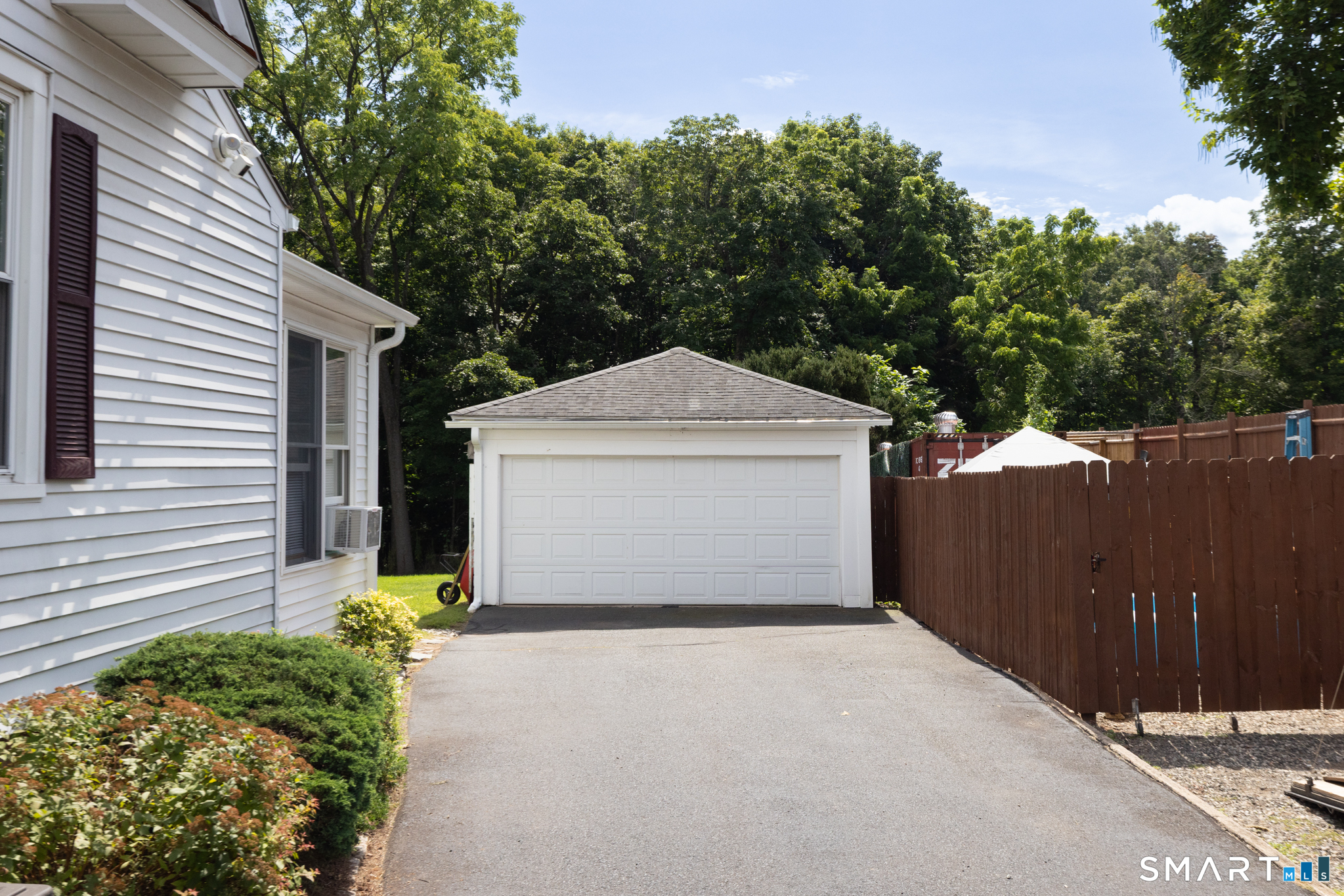 61 Oakland Road Property Photo 25