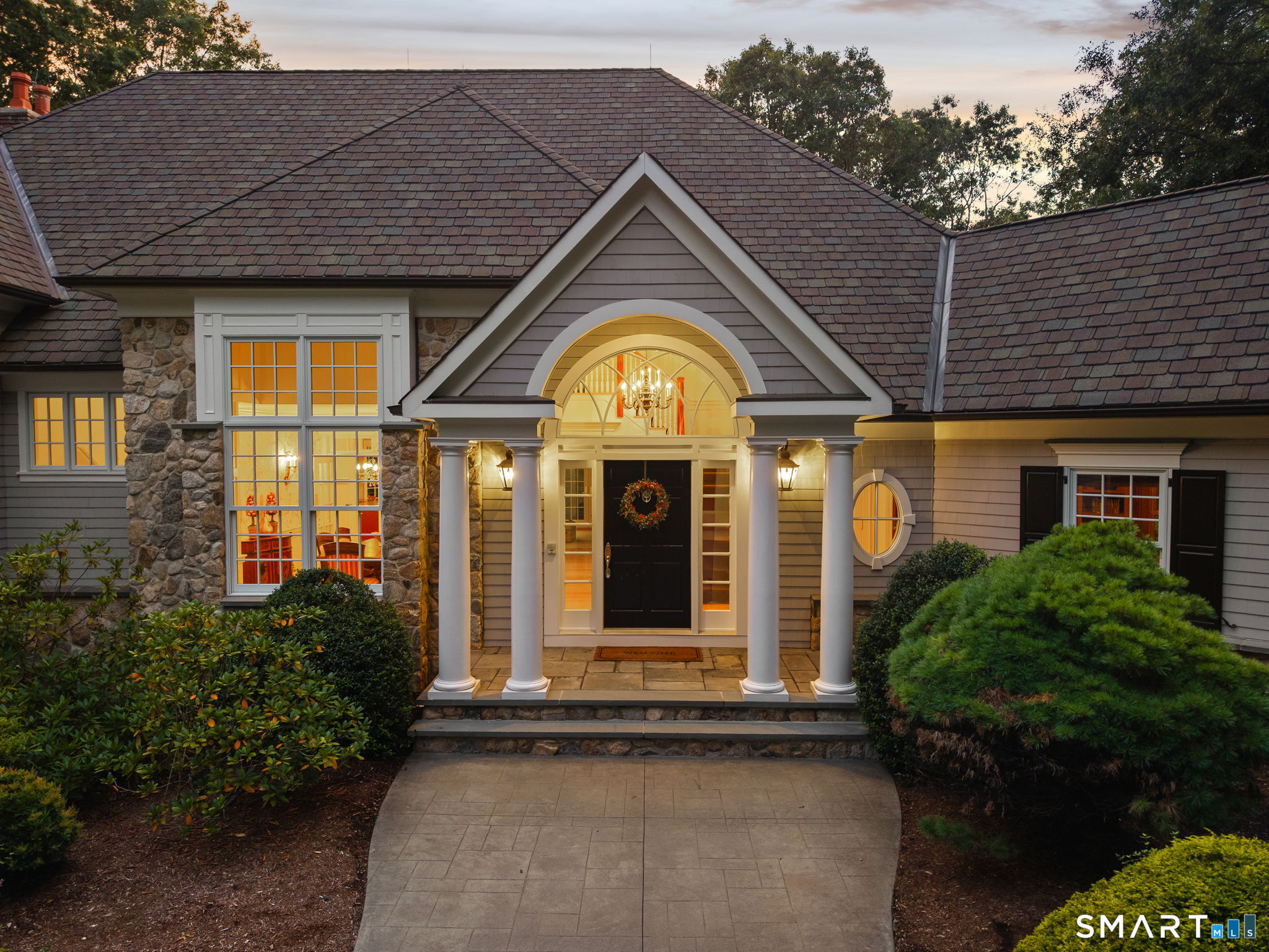 10 Pembroke Hill Property Photo 2