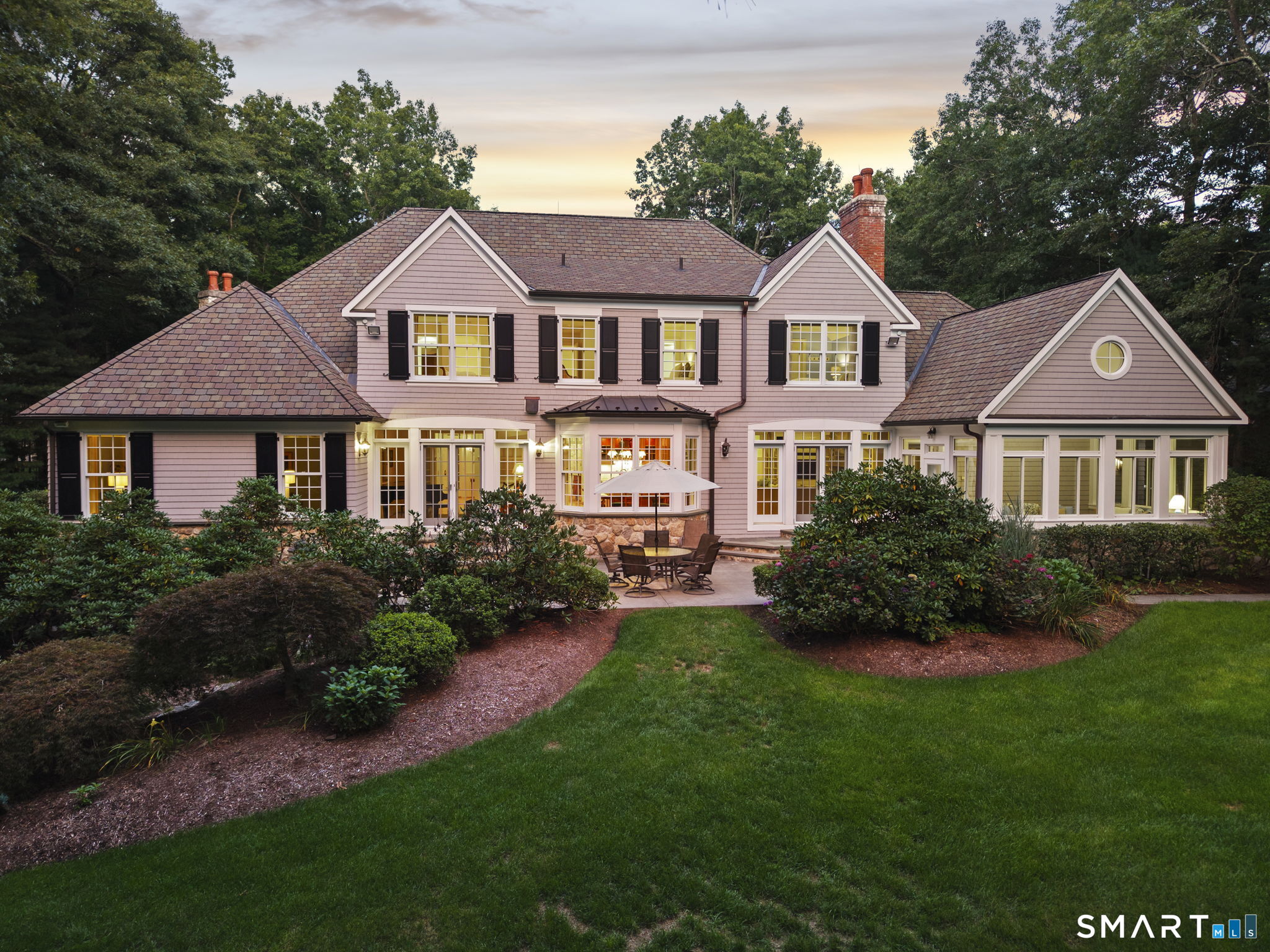 10 Pembroke Hill Property Photo 3