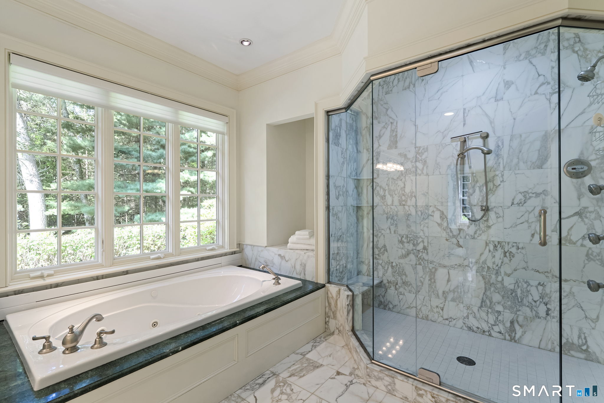 10 Pembroke Hill Property Photo 24