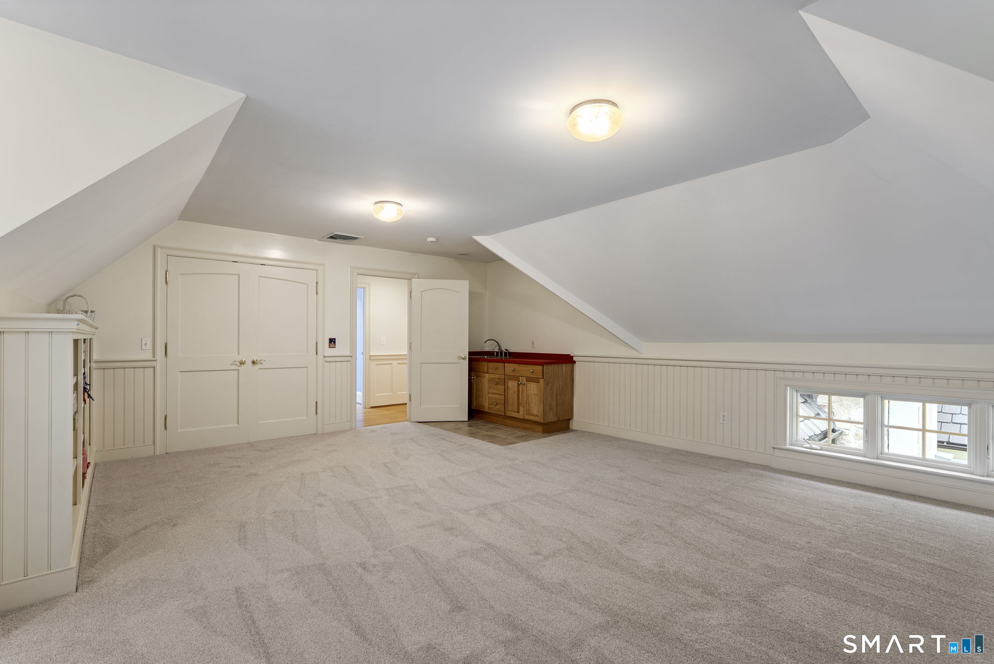 10 Pembroke Hill Property Photo 30