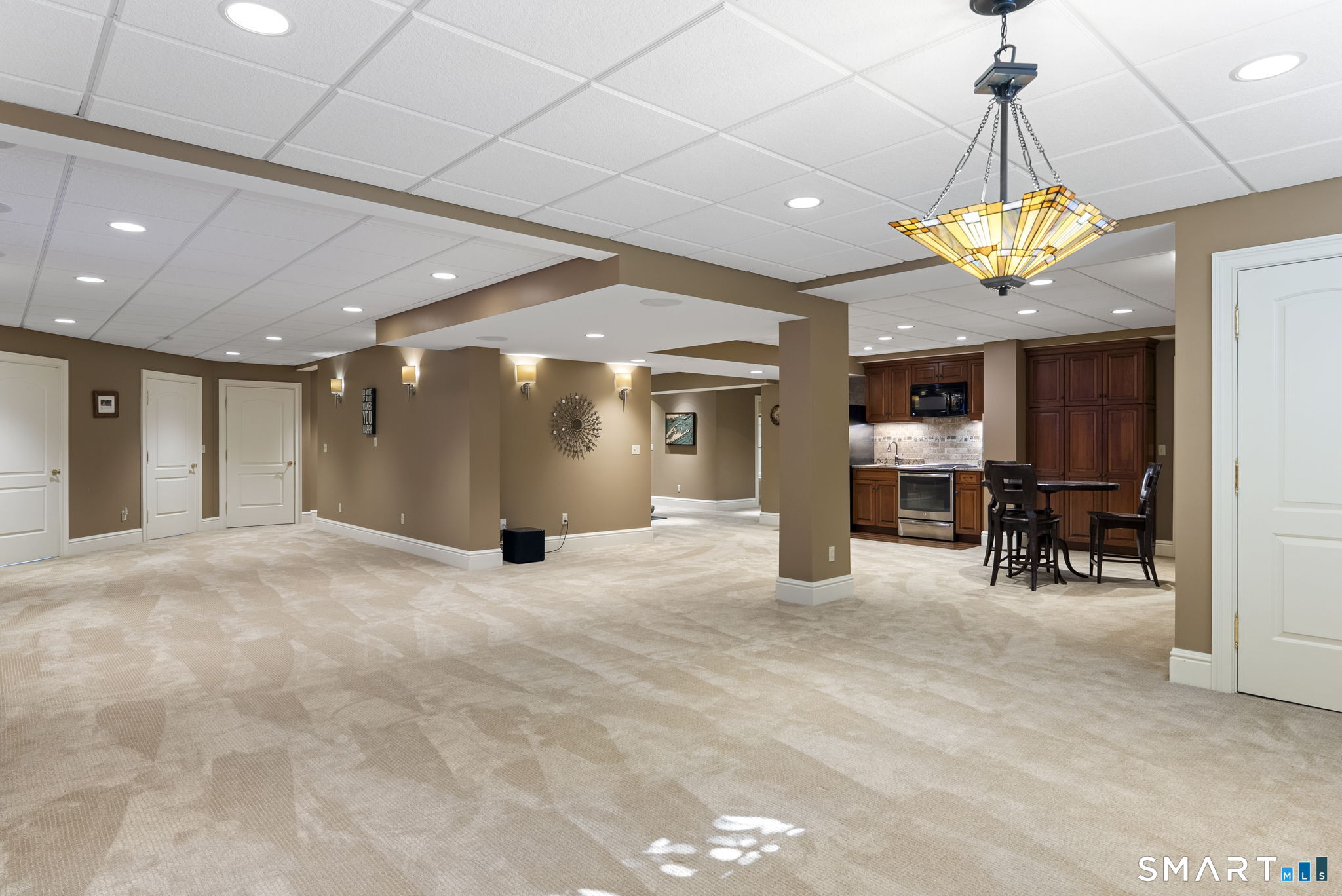 10 Pembroke Hill Property Photo 34