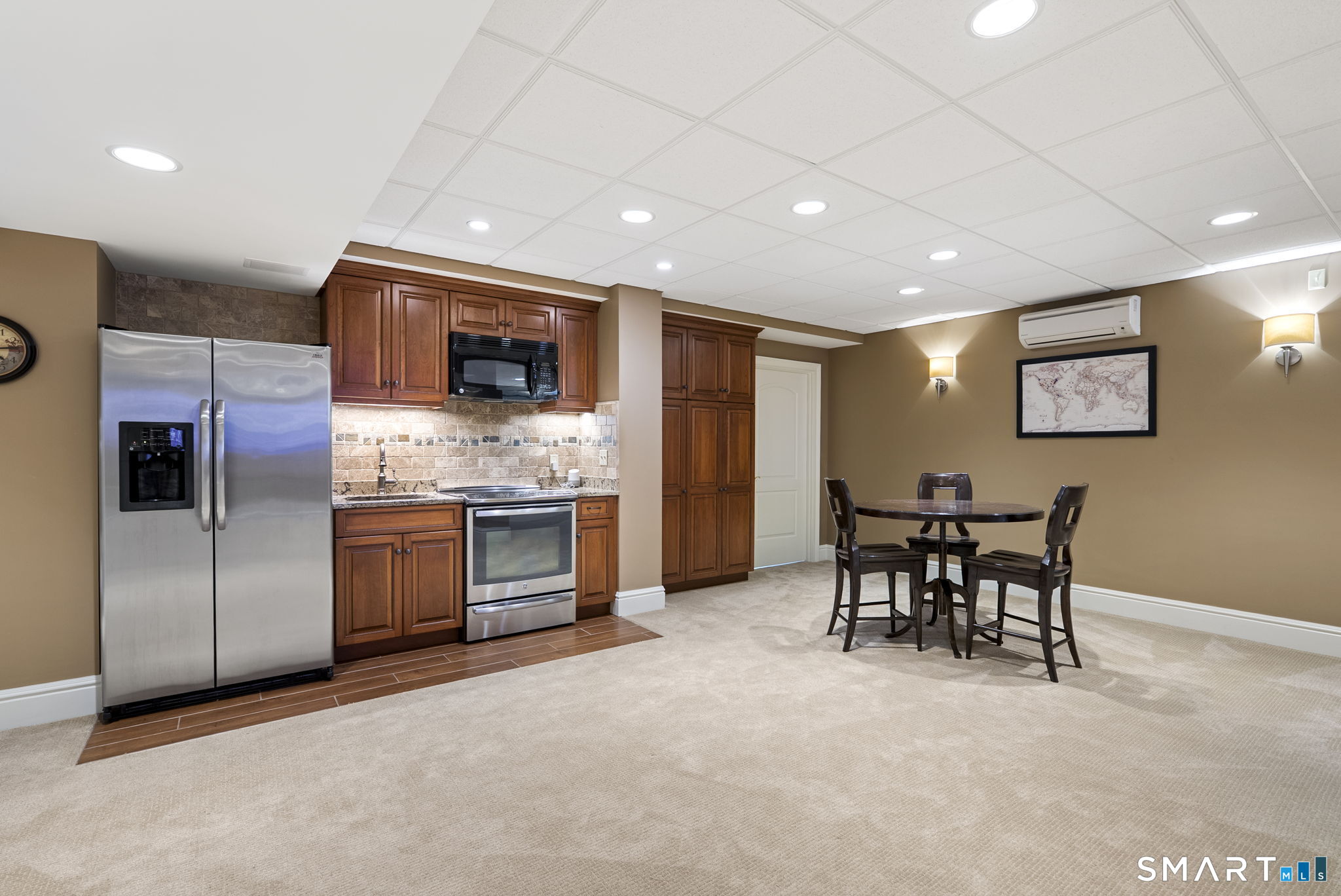 10 Pembroke Hill Property Photo 35