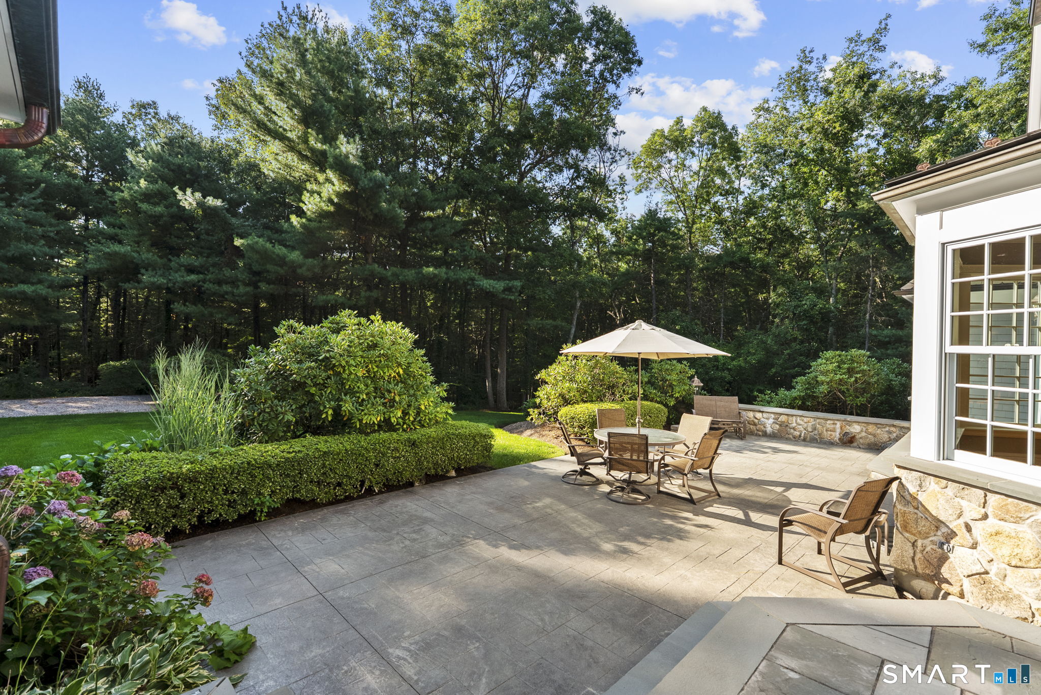 10 Pembroke Hill Property Photo 39