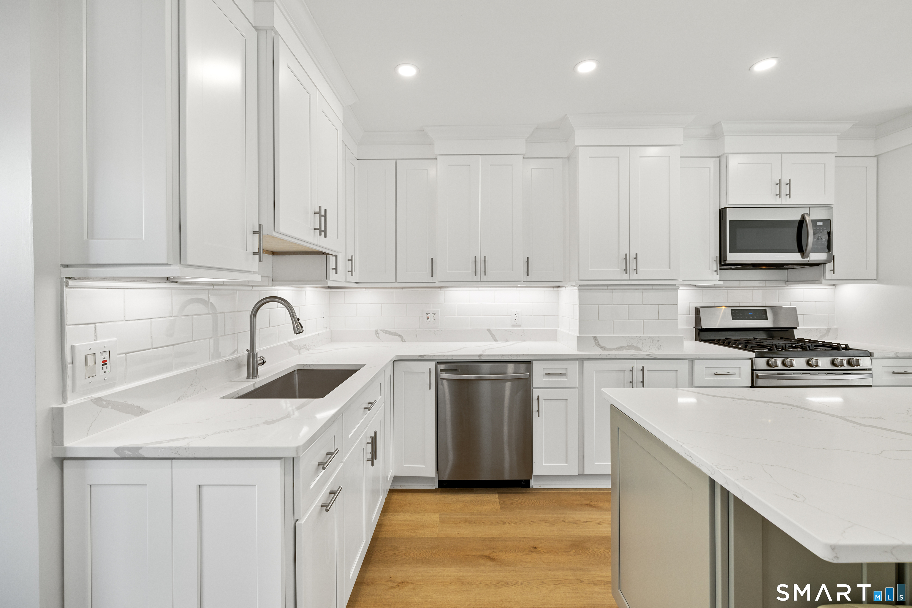 14 Plymouth Avenue Property Photo 12