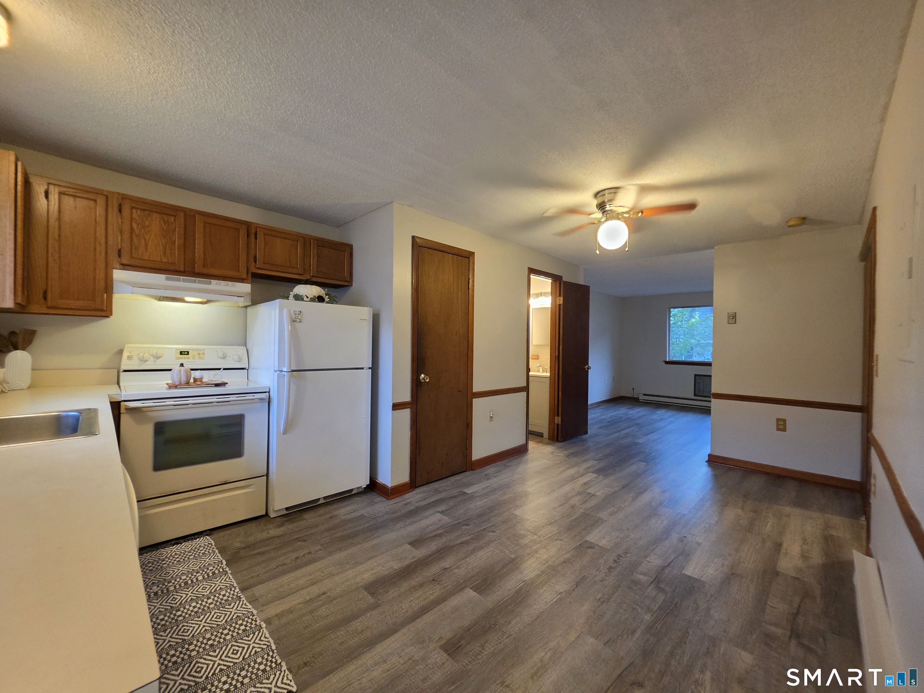 1568 Meriden 4c Road Property Photo 2