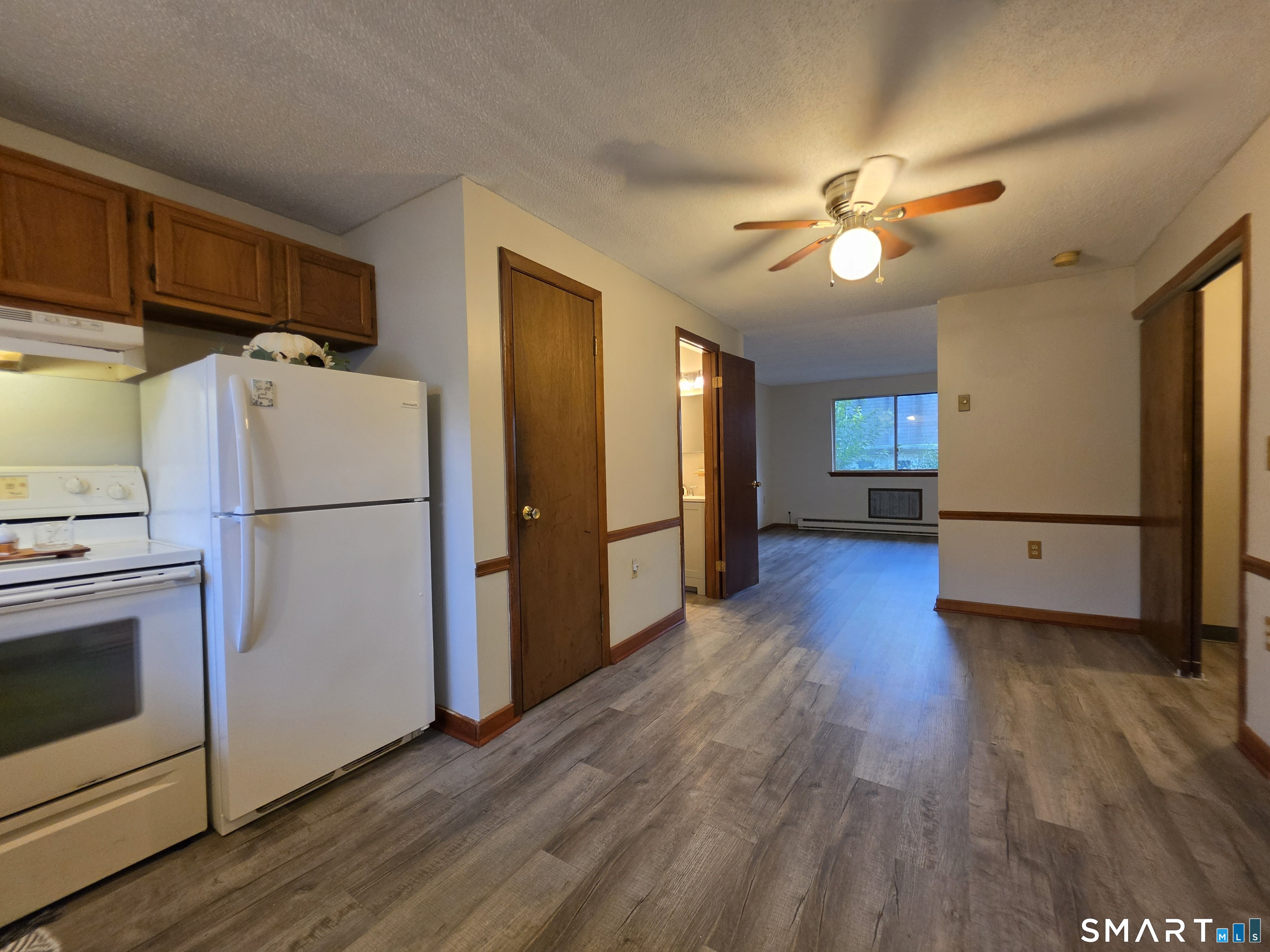 1568 Meriden 4c Road Property Photo 4