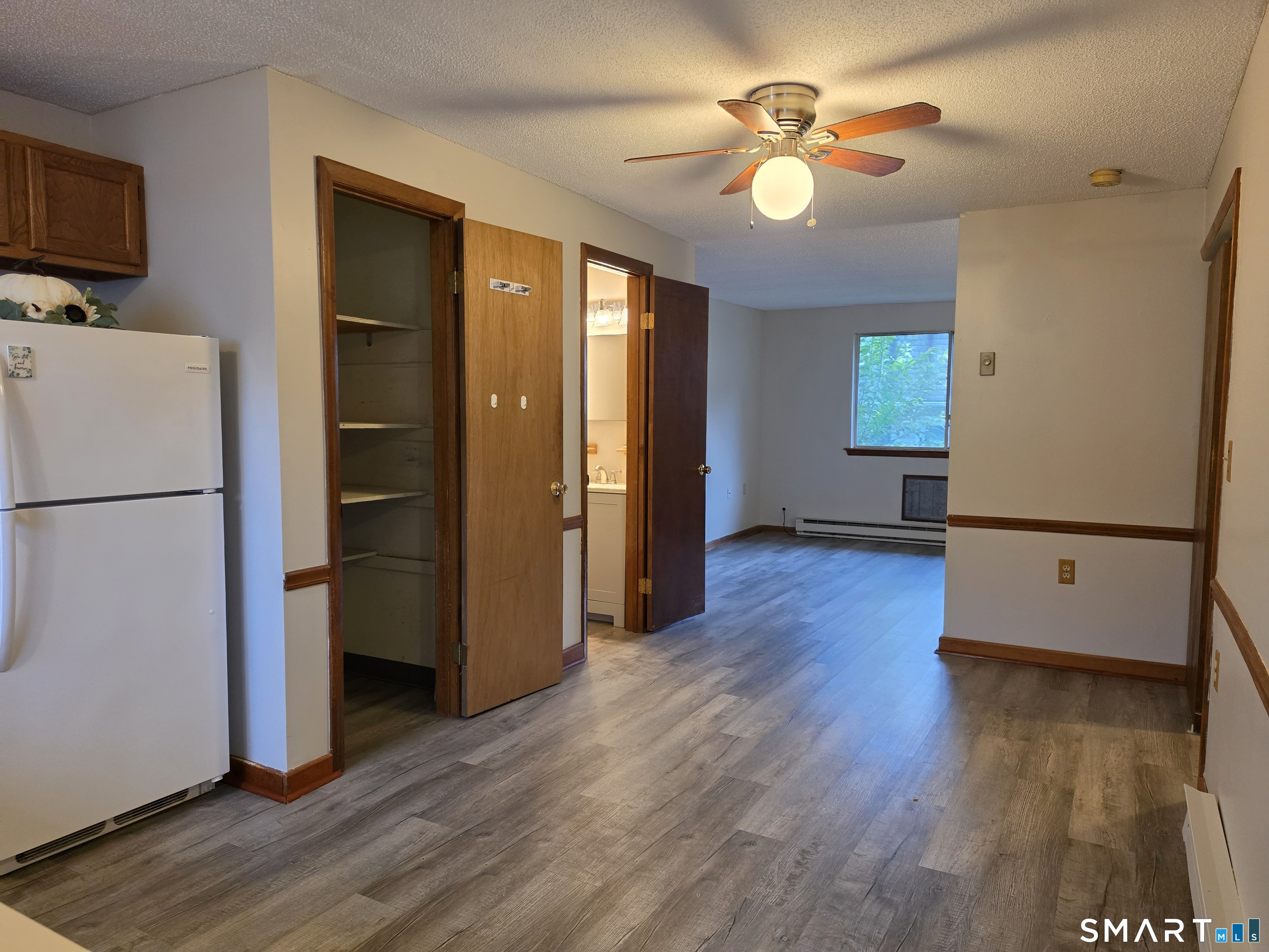 1568 Meriden 4c Road Property Photo 5
