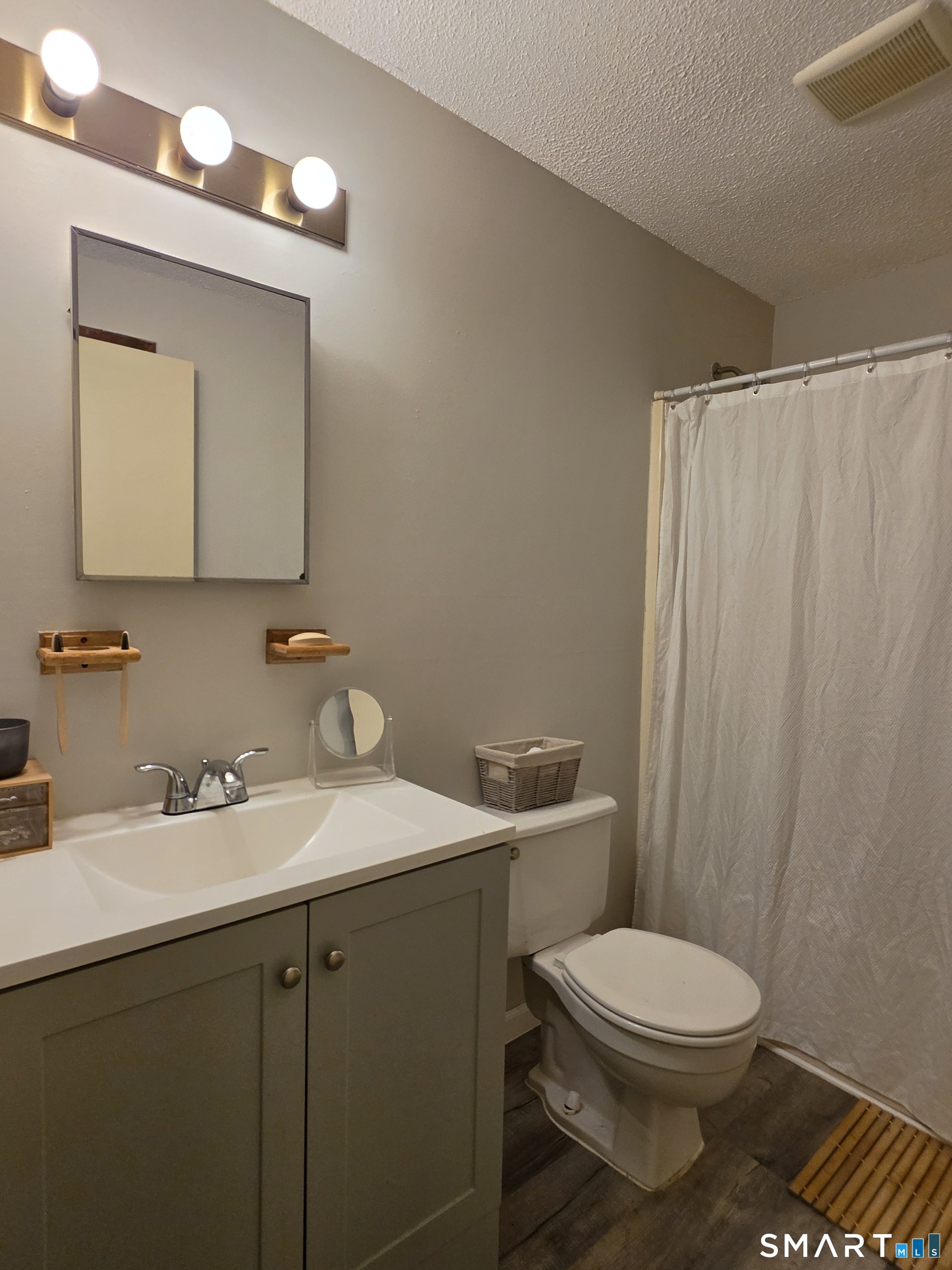 1568 Meriden 4c Road Property Photo 18