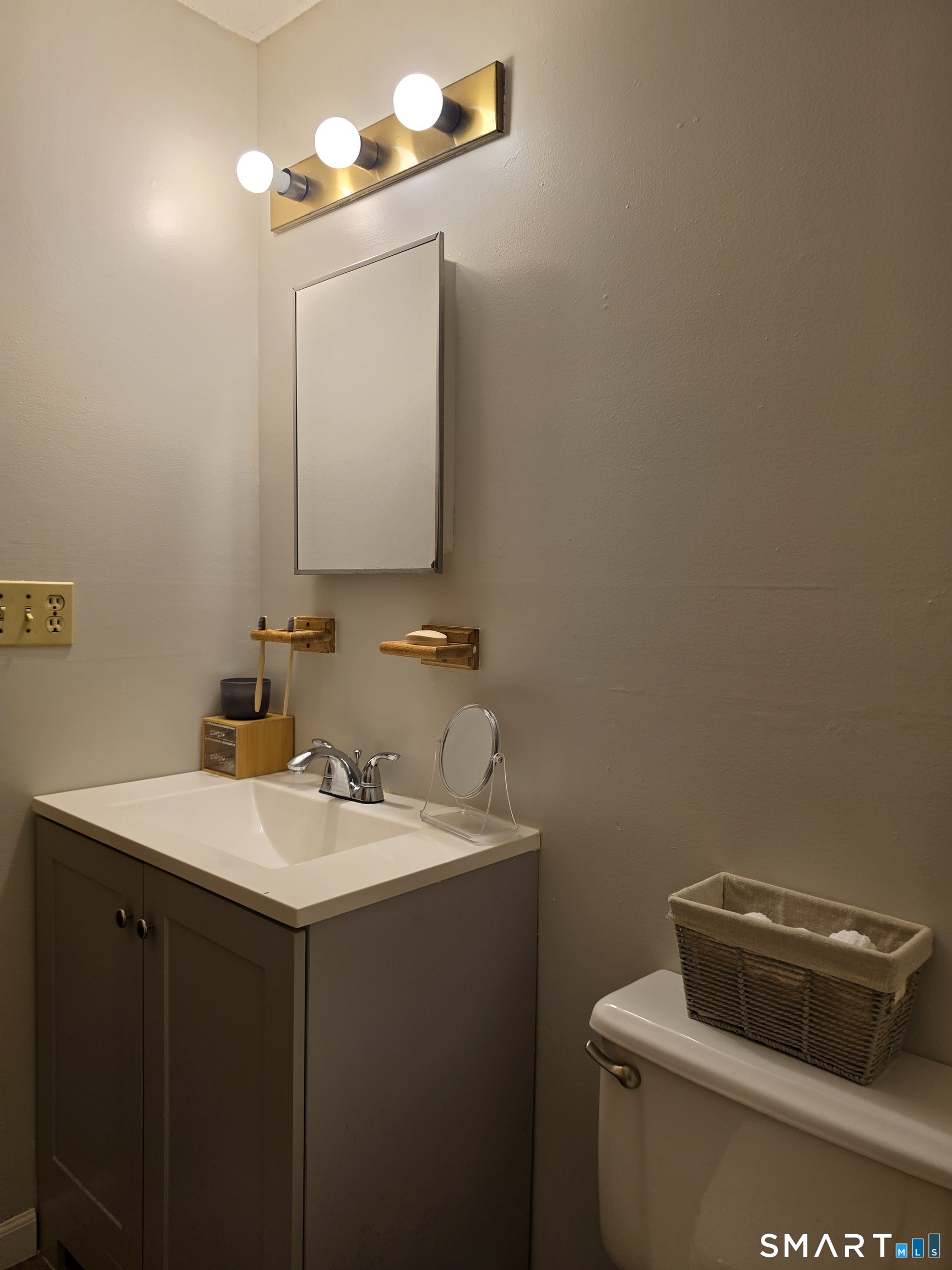 1568 Meriden 4c Road Property Photo 20
