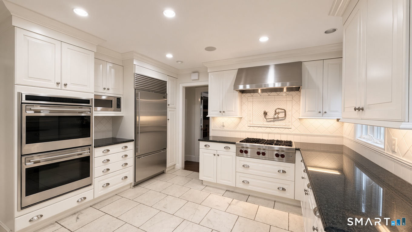14 Highview Avenue Property Photo 4