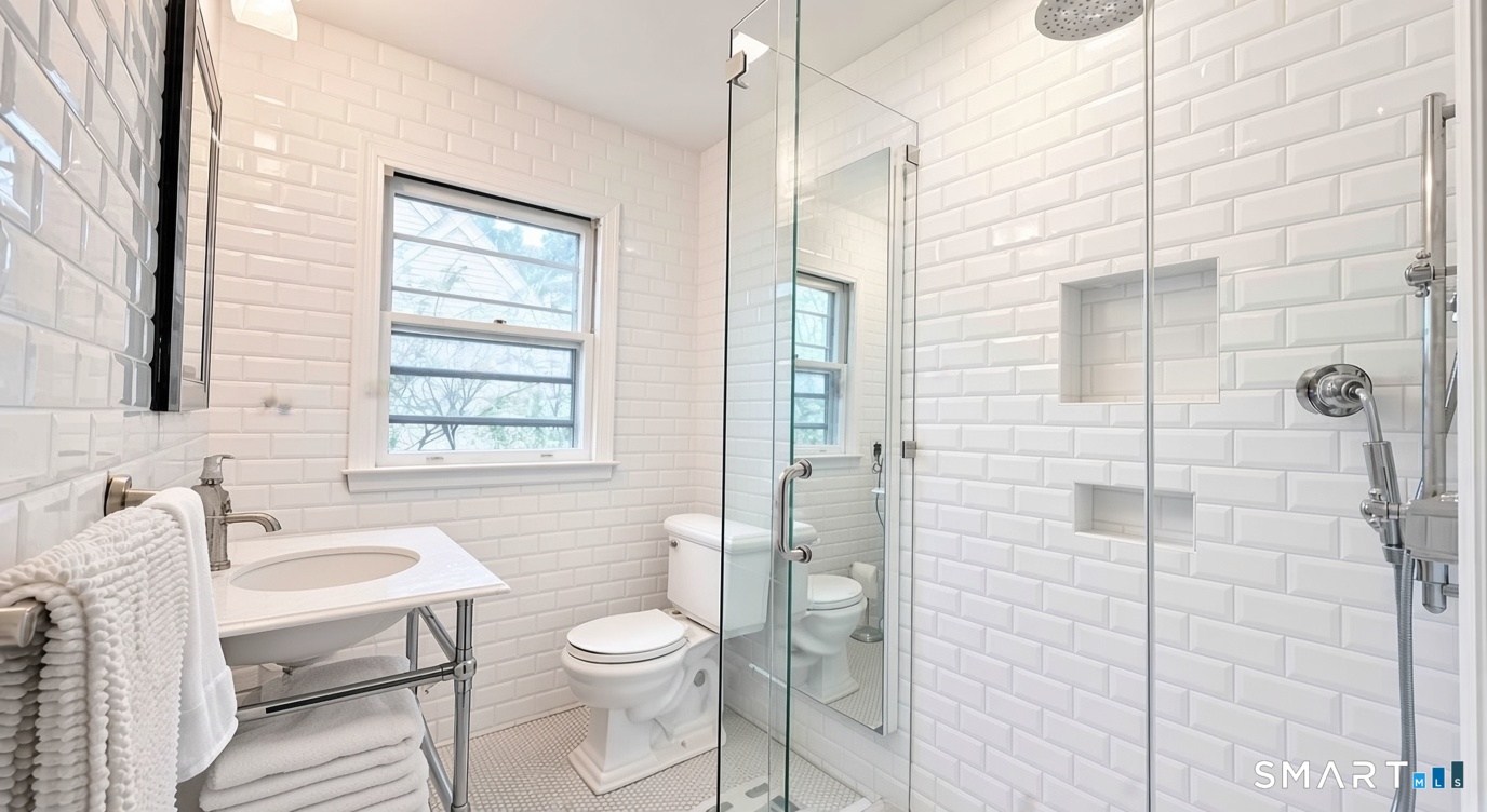 14 Highview Avenue Property Photo 18