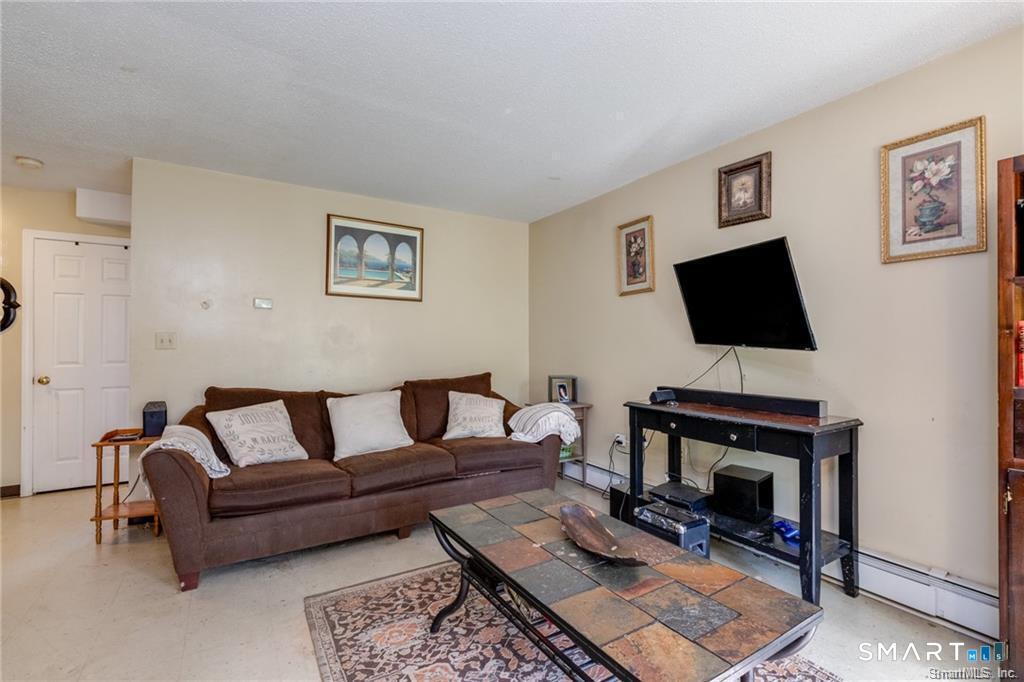 188 Nilan Street Property Photo 3