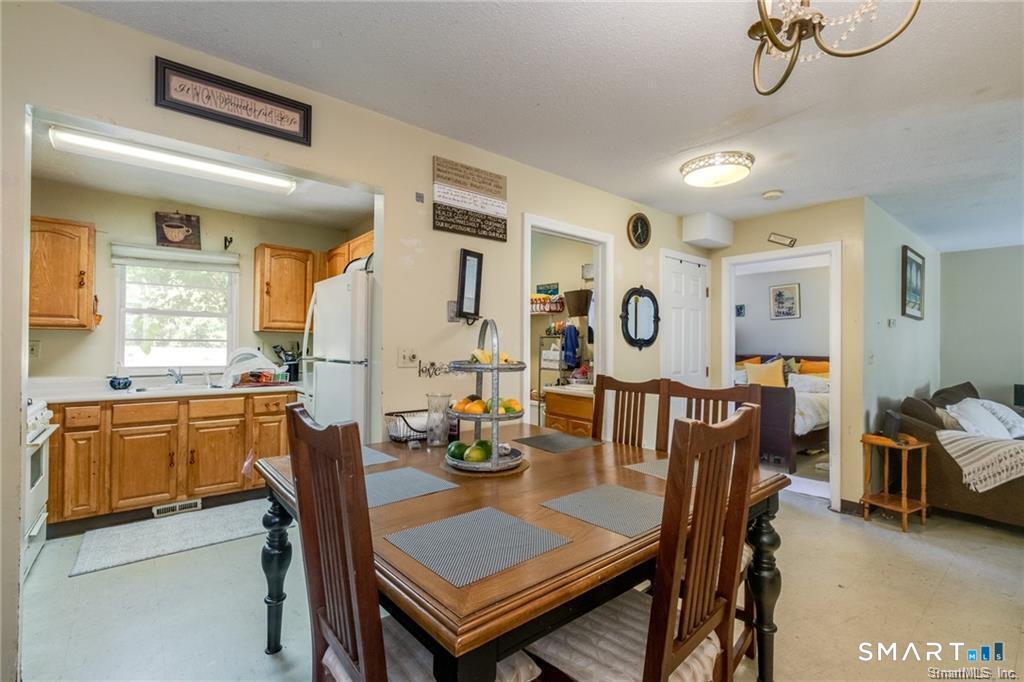 188 Nilan Street Property Photo 6