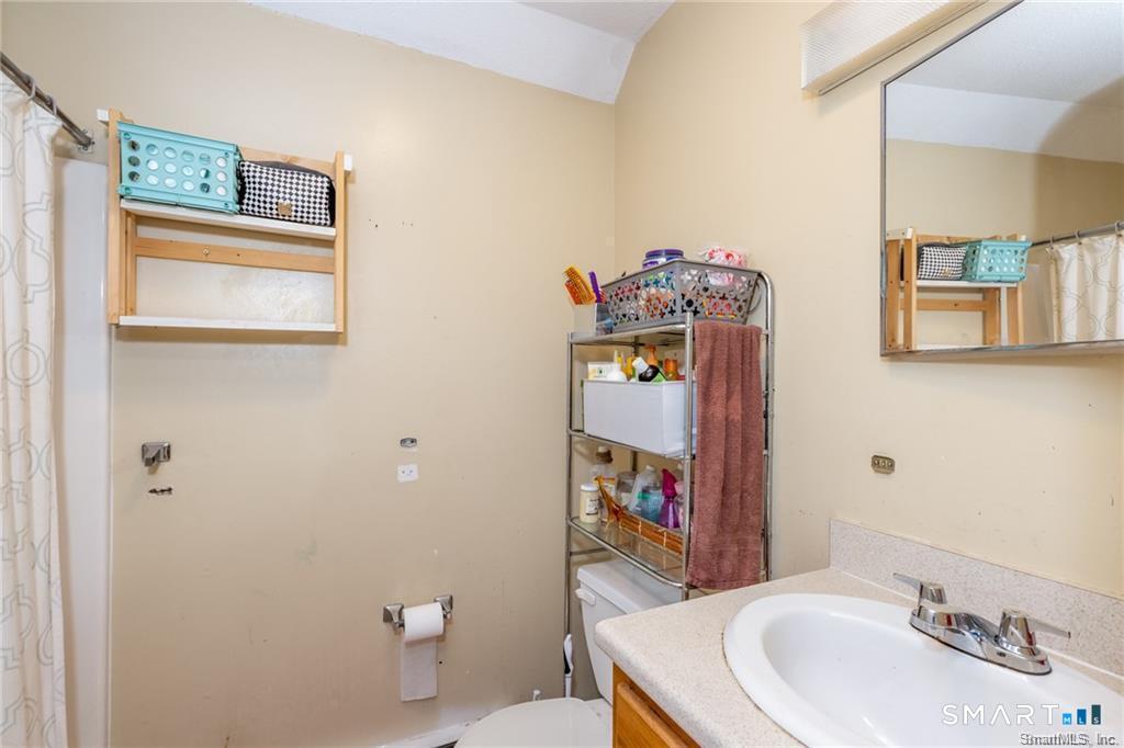 188 Nilan Street Property Photo 8