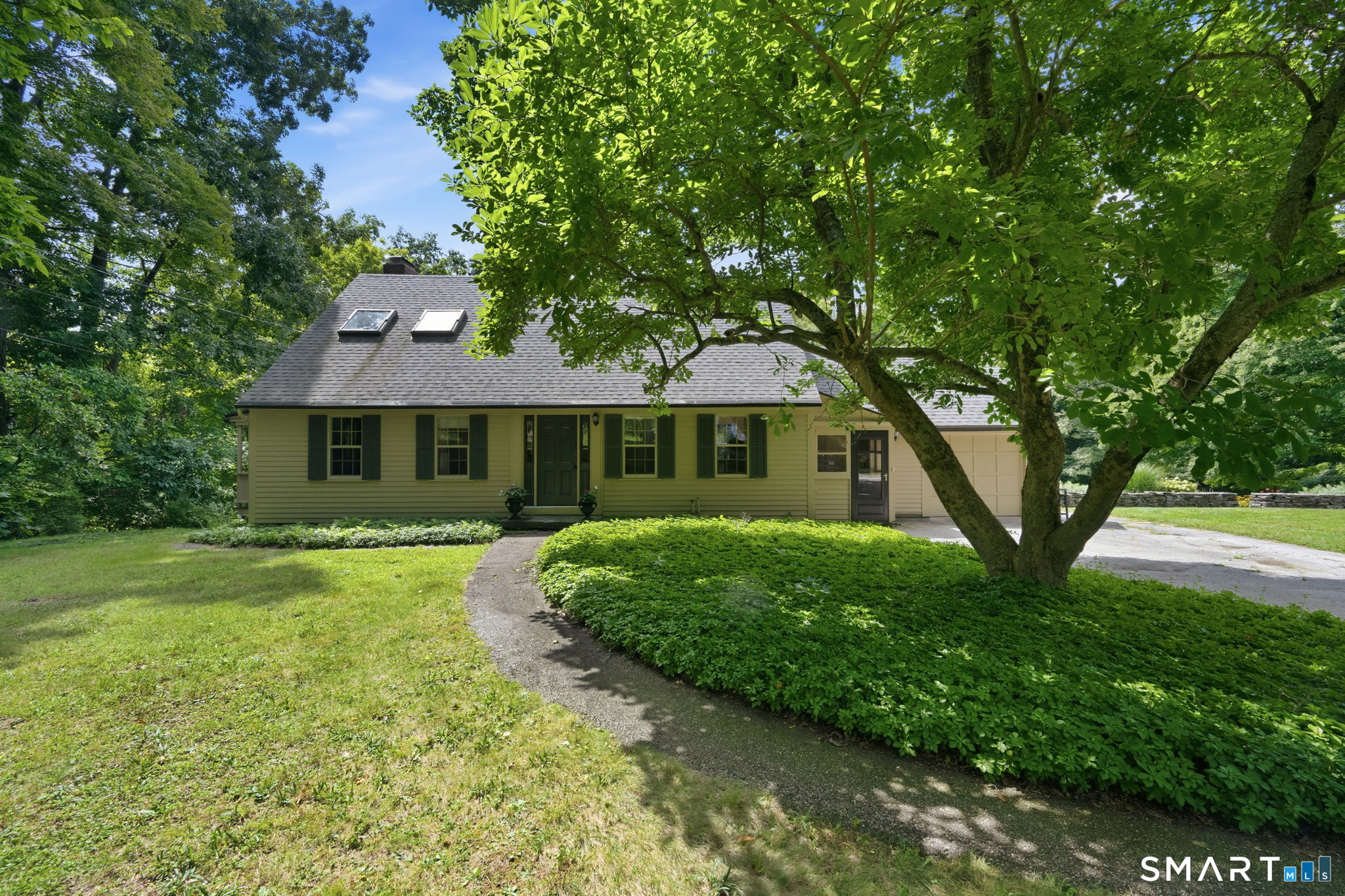 1097 Storrs Road Property Photo 1