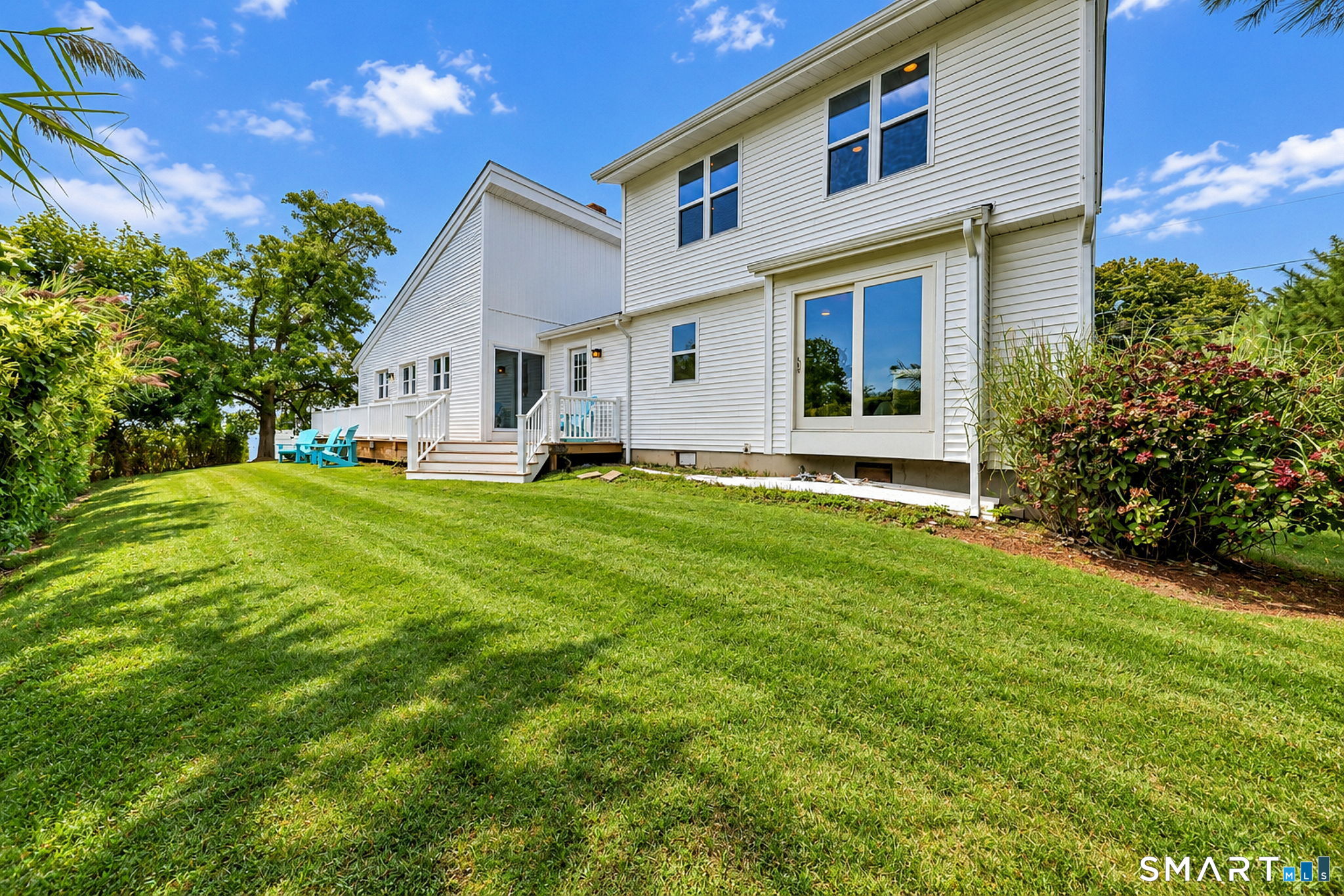 18 Cedar Lane Property Photo 12