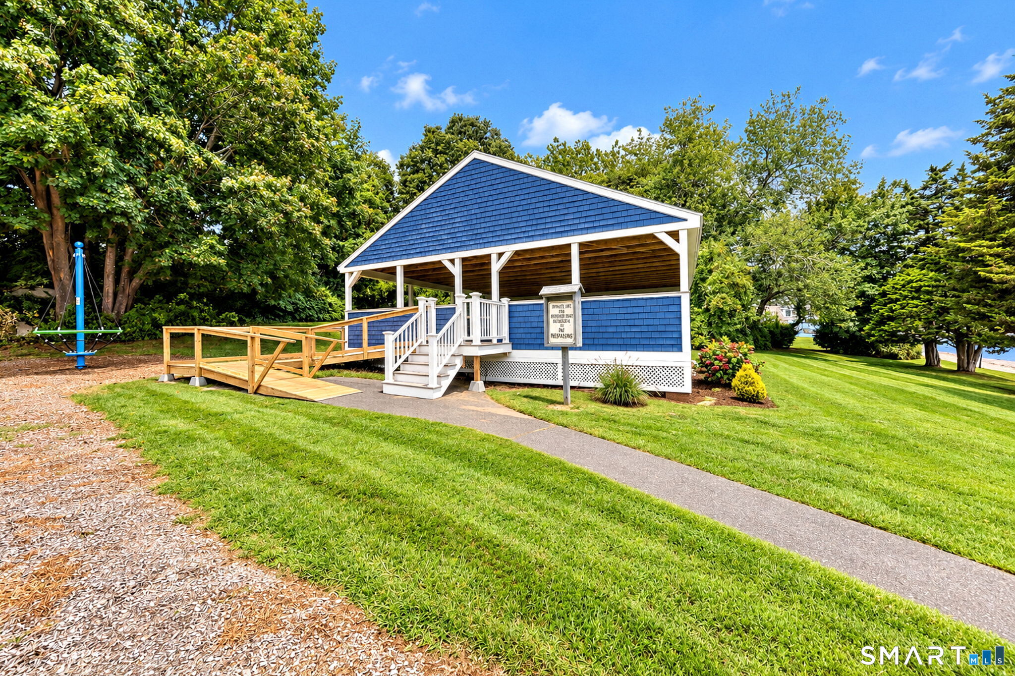 18 Cedar Lane Property Photo 39