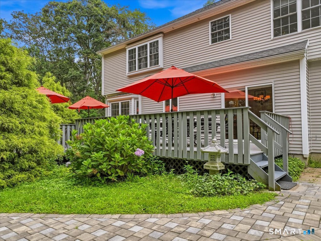 9 Inwood Drive Property Photo 4