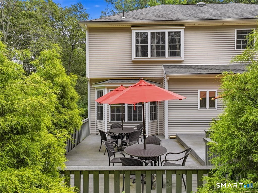 9 Inwood Drive Property Photo 7