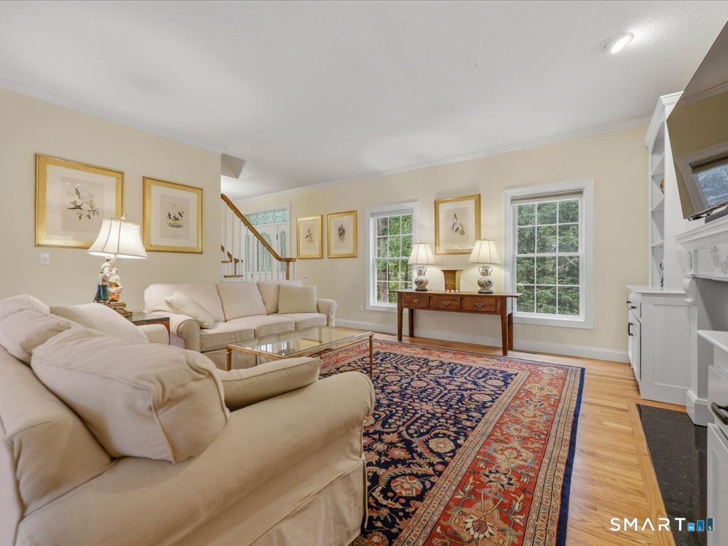 9 Inwood Drive Property Photo 11