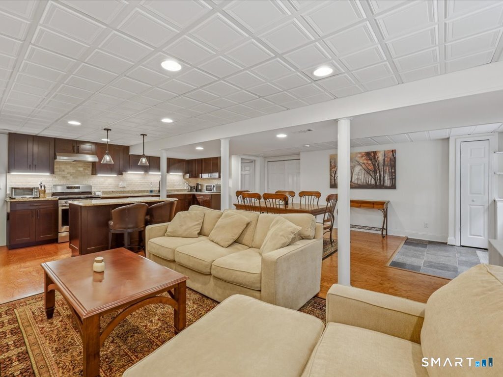 9 Inwood Drive Property Photo 30