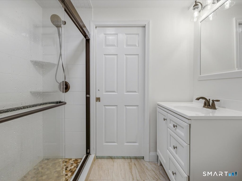 9 Inwood Drive Property Photo 33