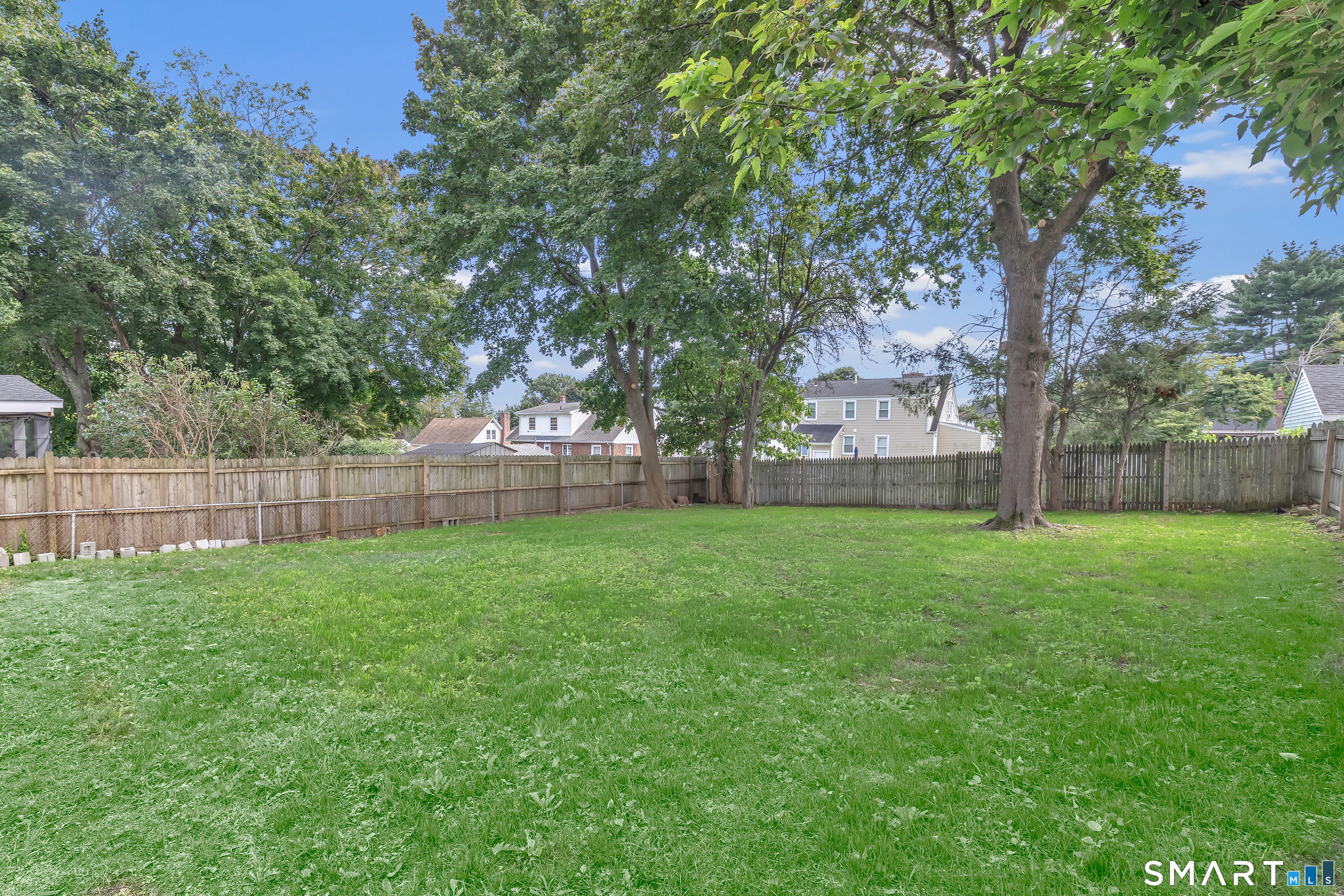 321 Old Town Road Property Photo 22