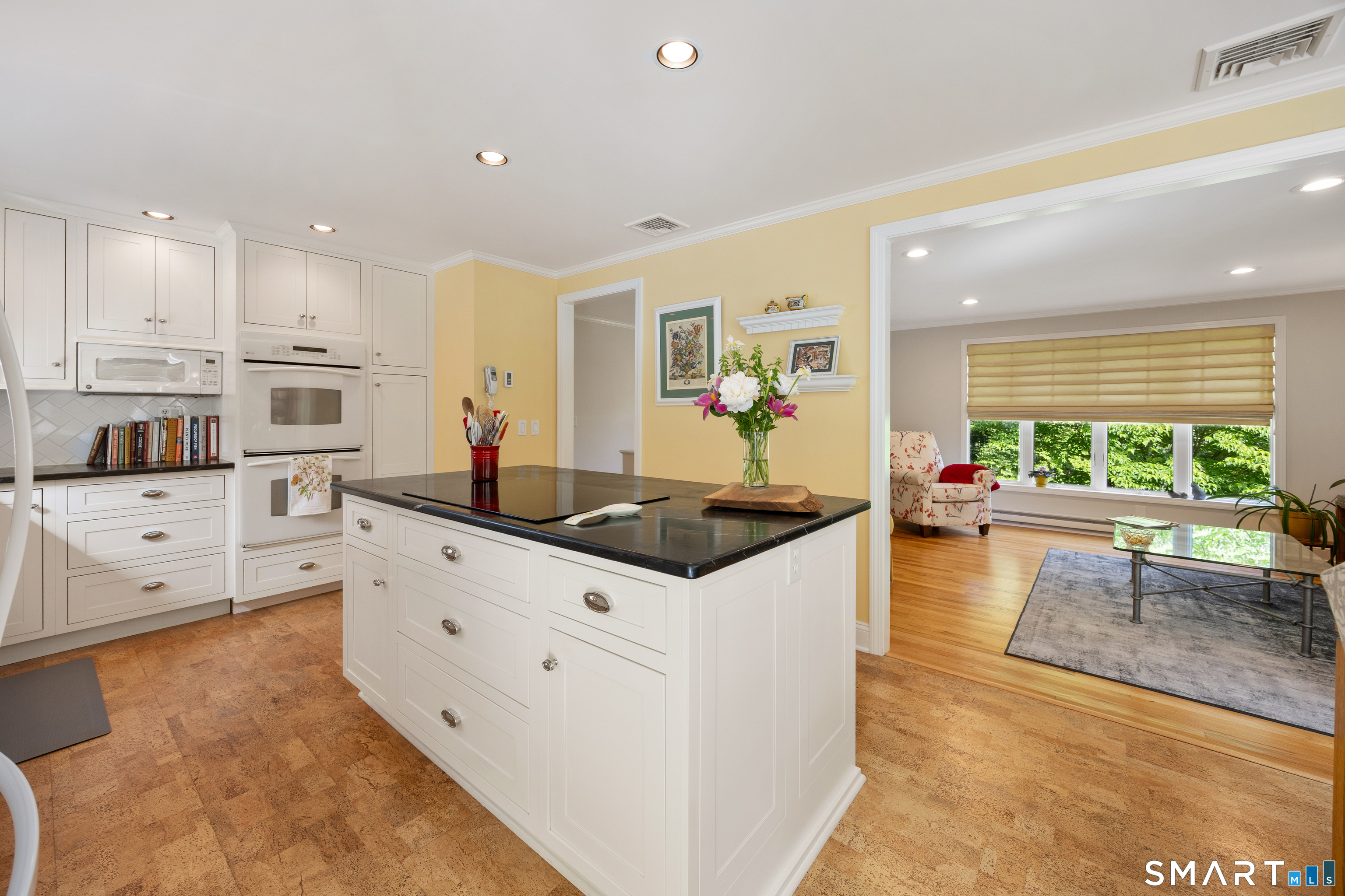 225 Timber Lane Property Photo 8