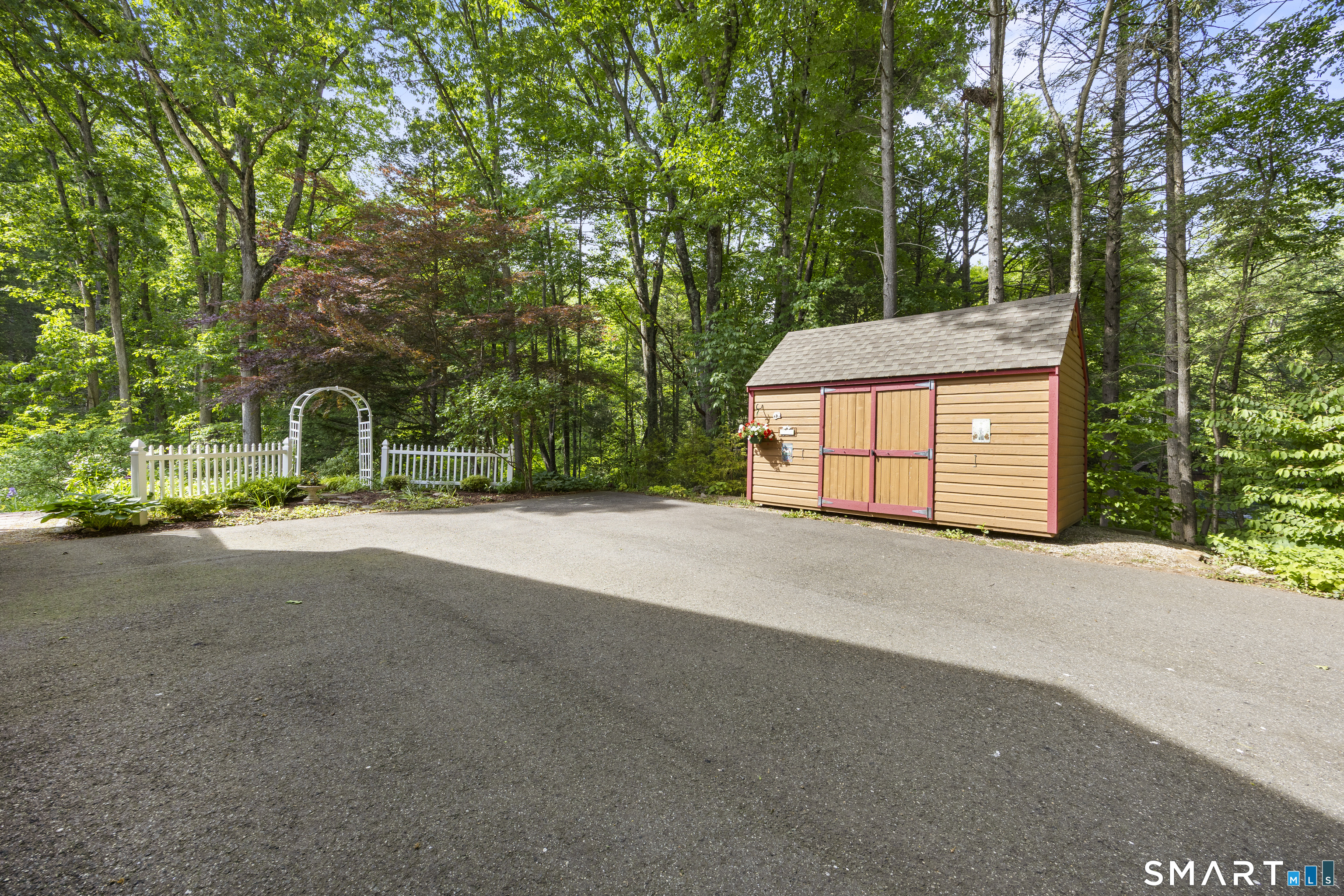 225 Timber Lane Property Photo 35