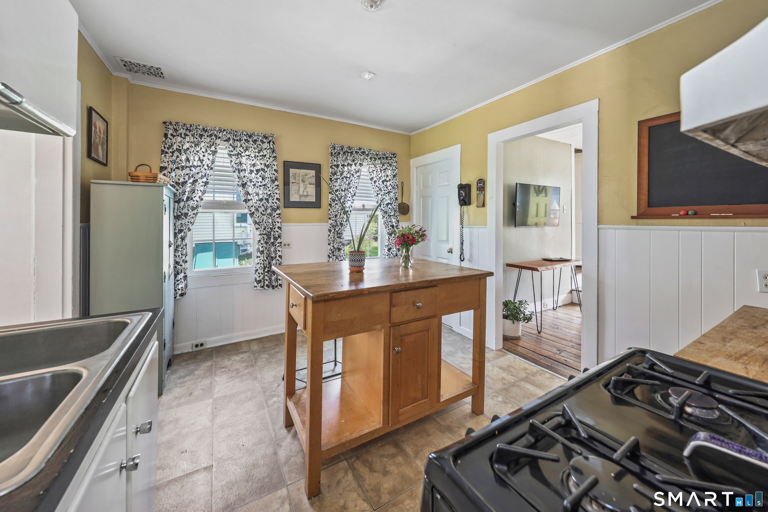 229 Jackson Street Property Photo 15