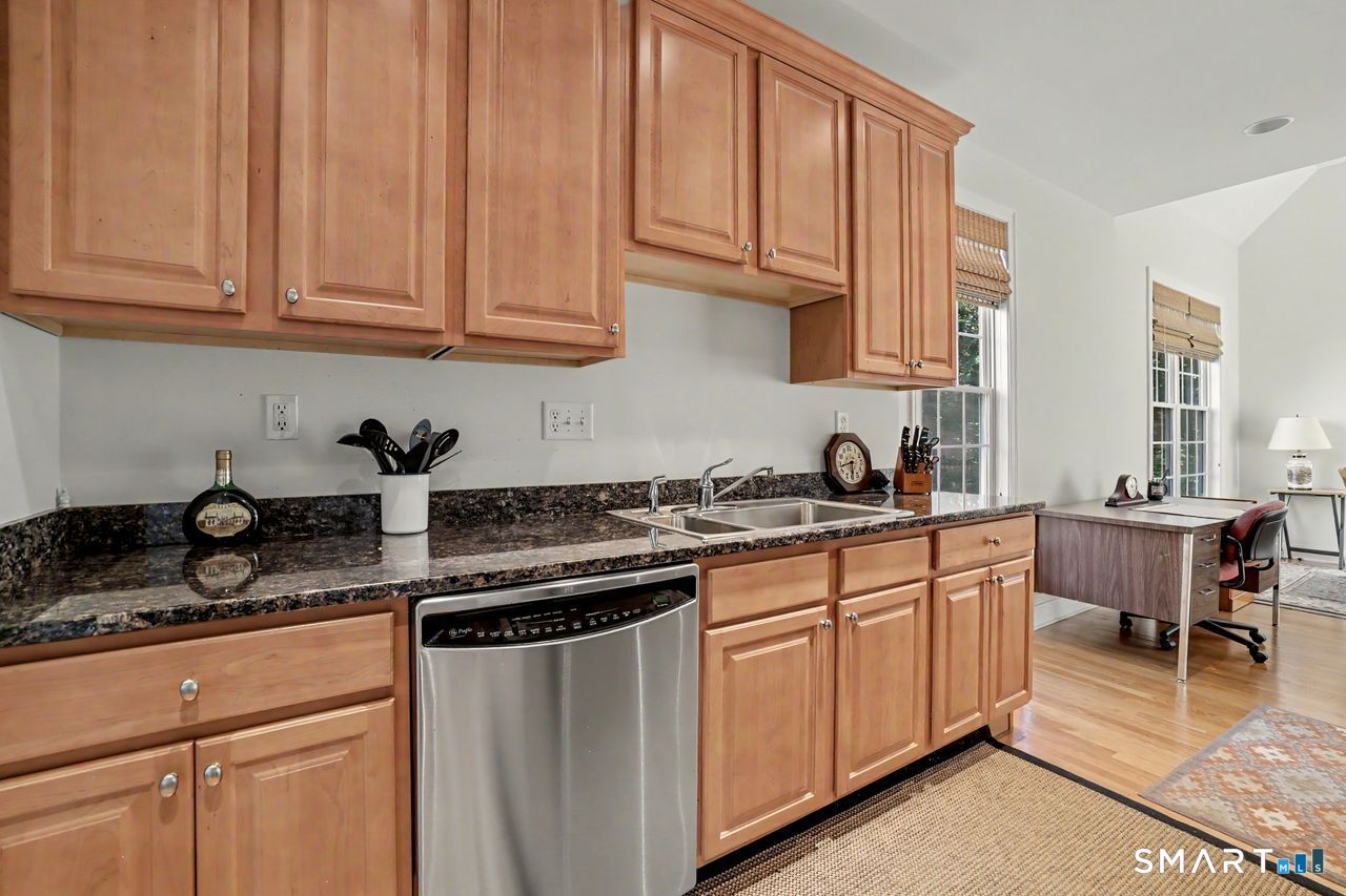 13 Kenington 13 Road Property Photo 5