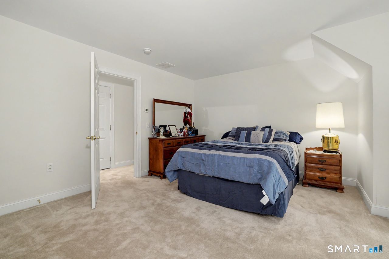 13 Kenington 13 Road Property Photo 25