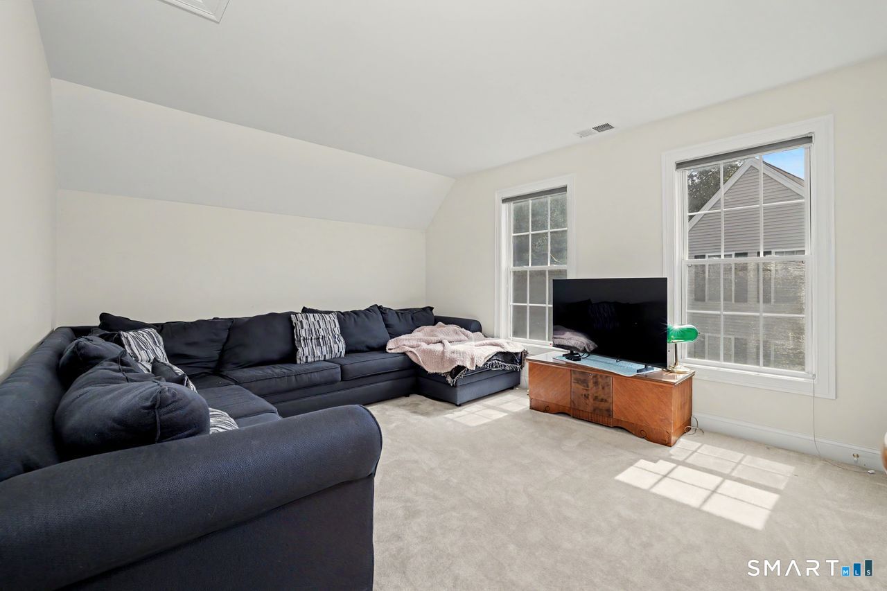 13 Kenington 13 Road Property Photo 26