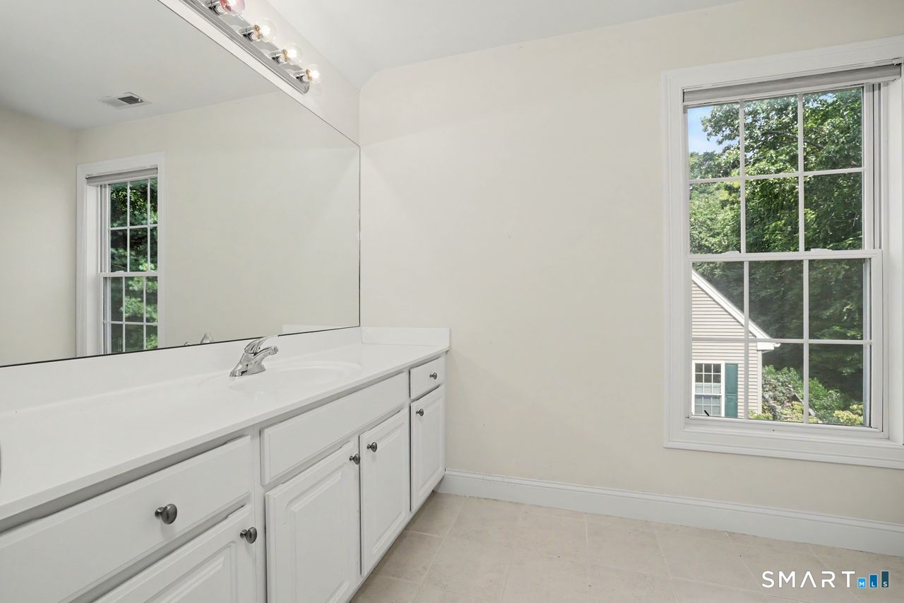 13 Kenington 13 Road Property Photo 28