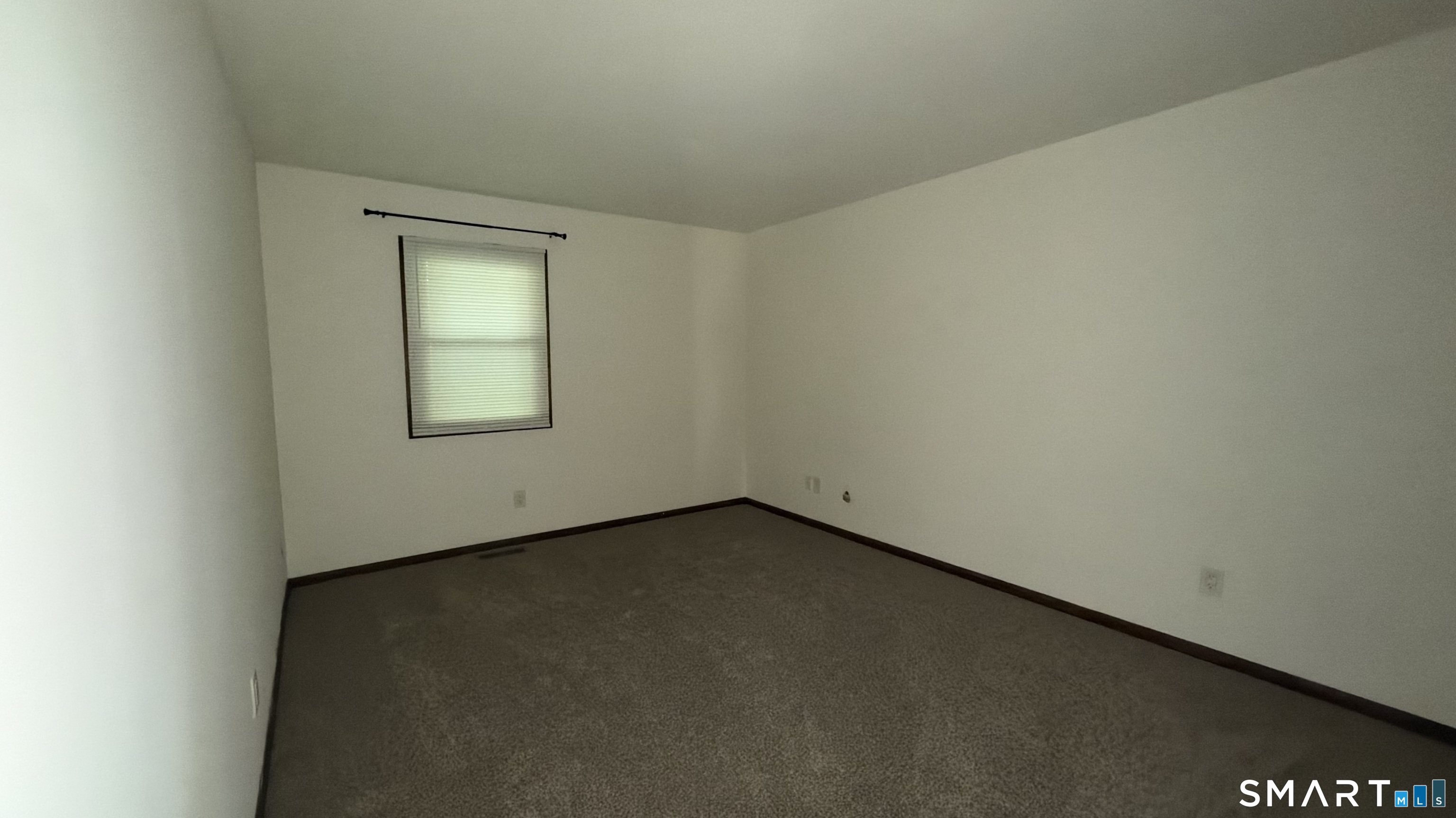 375 Glendale D2 Avenue Property Photo 14