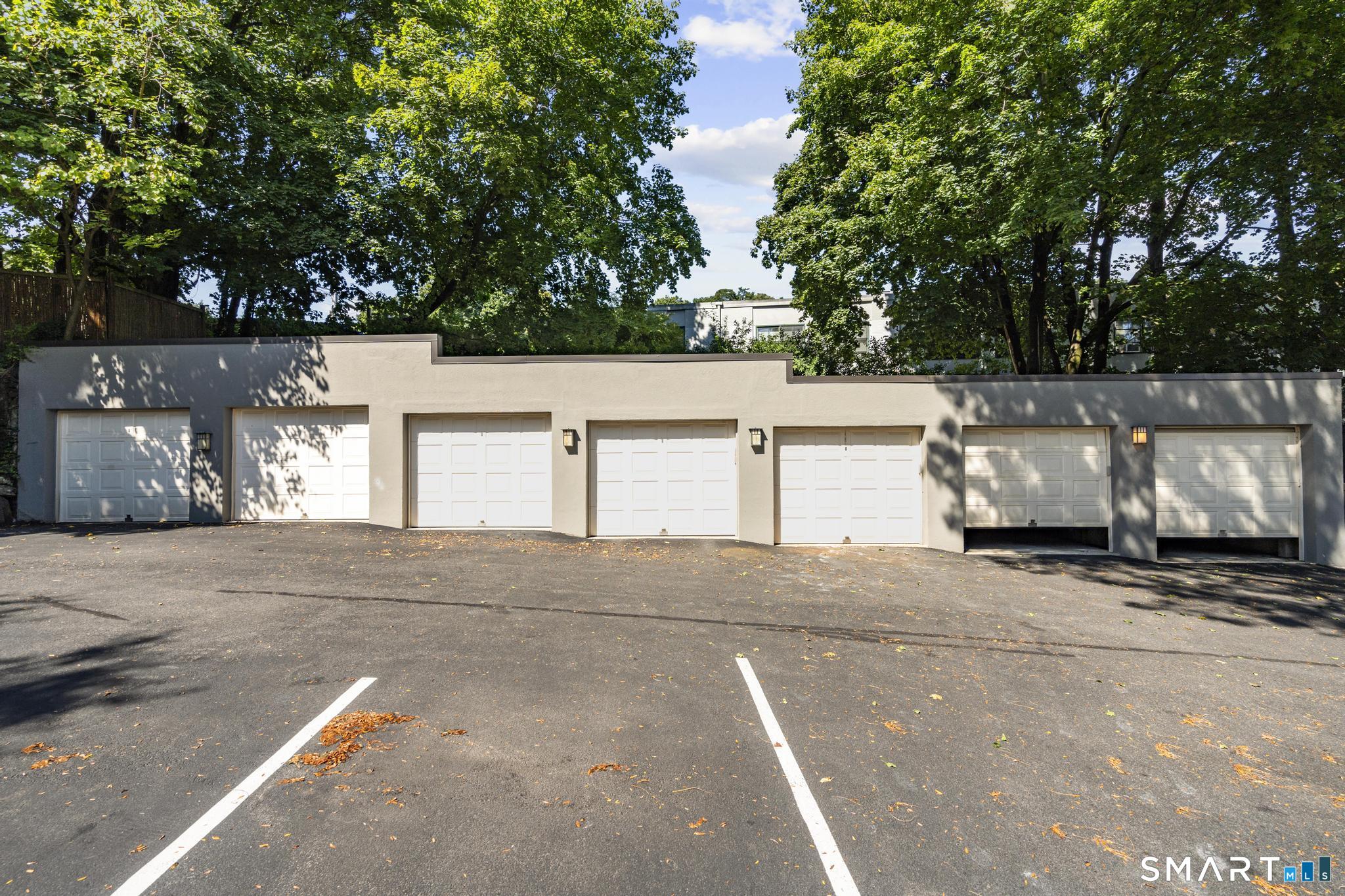 12 Glenville 108 Street Property Photo 34