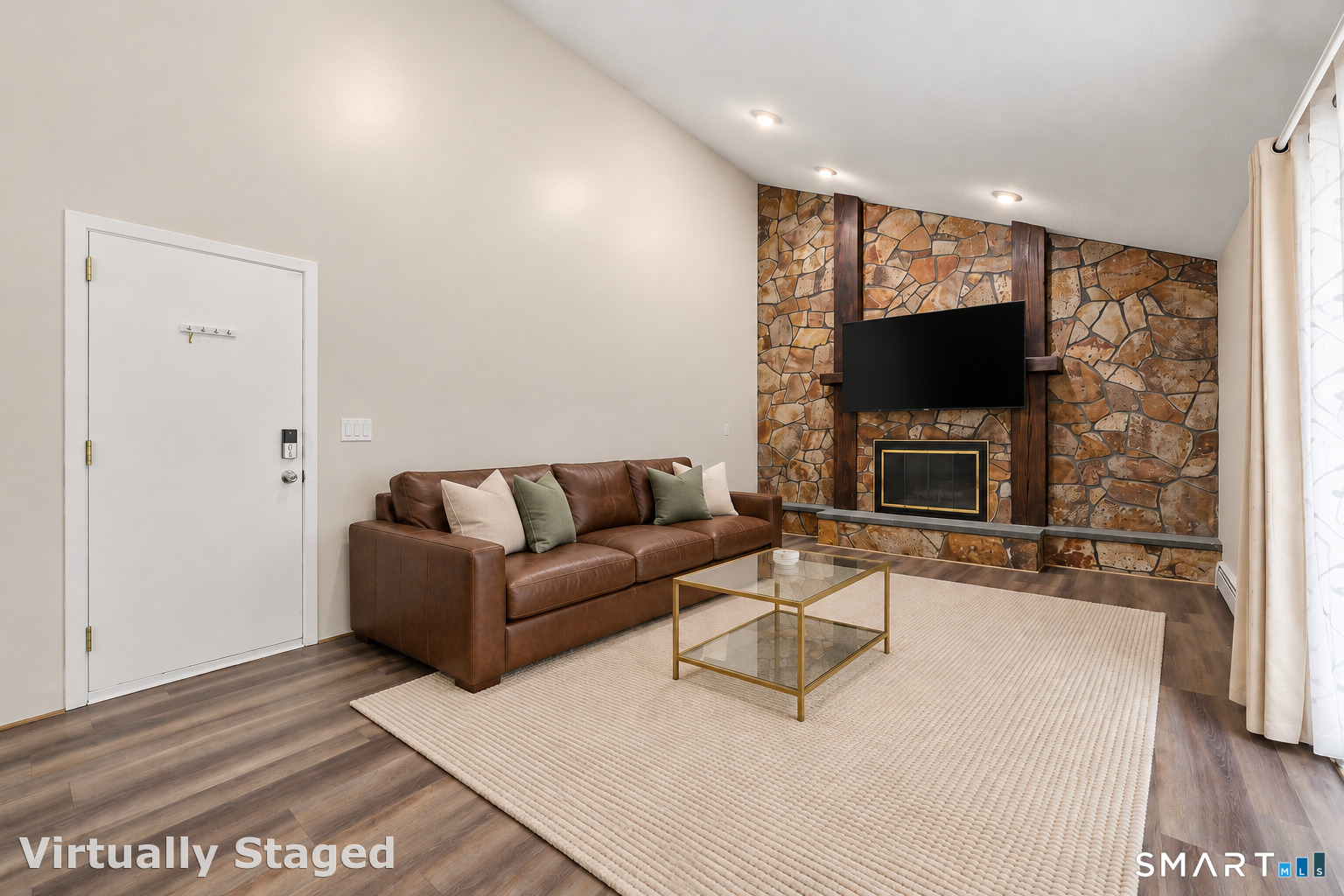 25 Hampshire Drive Property Photo 6