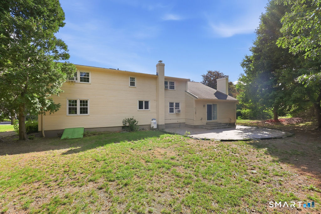 25 Hampshire Drive Property Photo 32