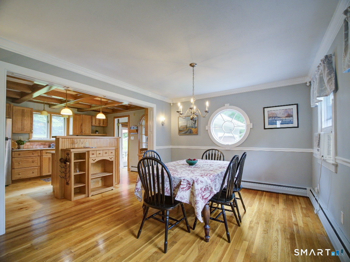 72 Willow Street Property Photo 10