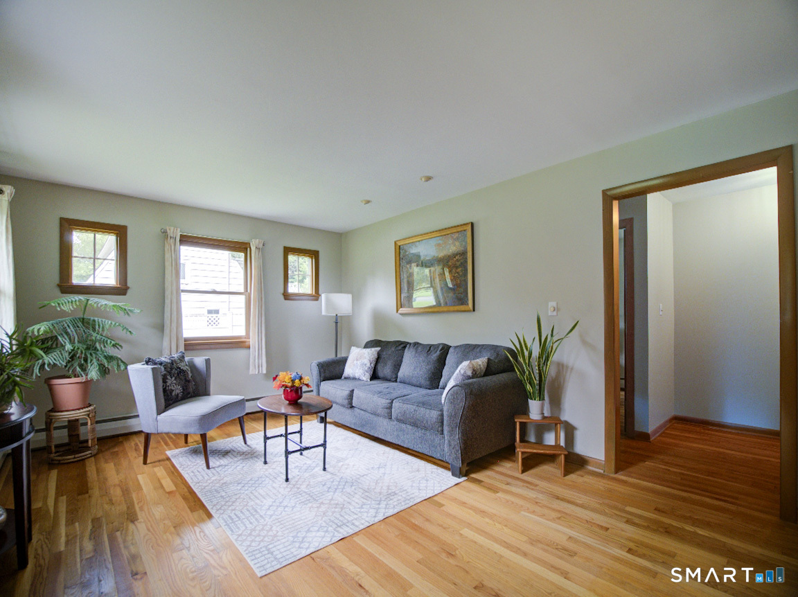 72 Willow Street Property Photo 12