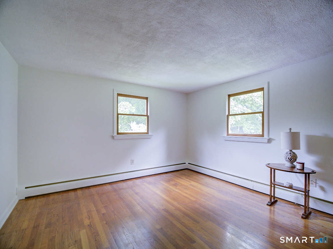 72 Willow Street Property Photo 30