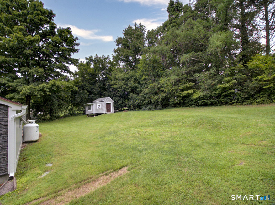 72 Willow Street Property Photo 34