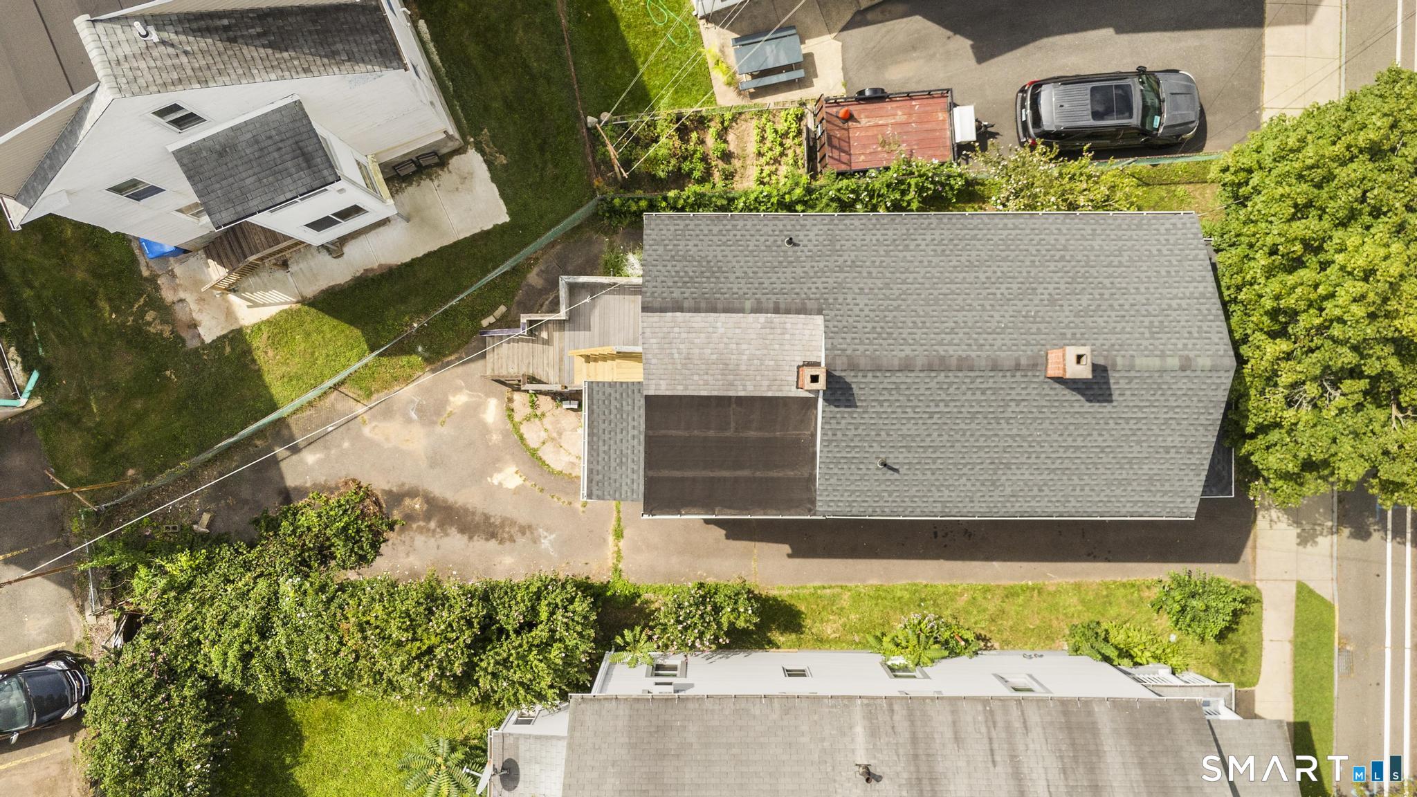 105 Spring Street Property Photo 7