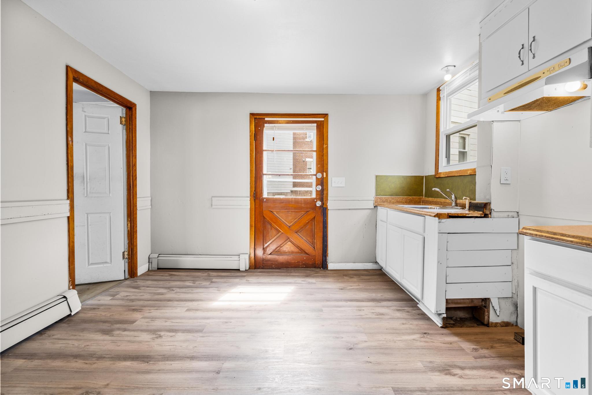 105 Spring Street Property Photo 15