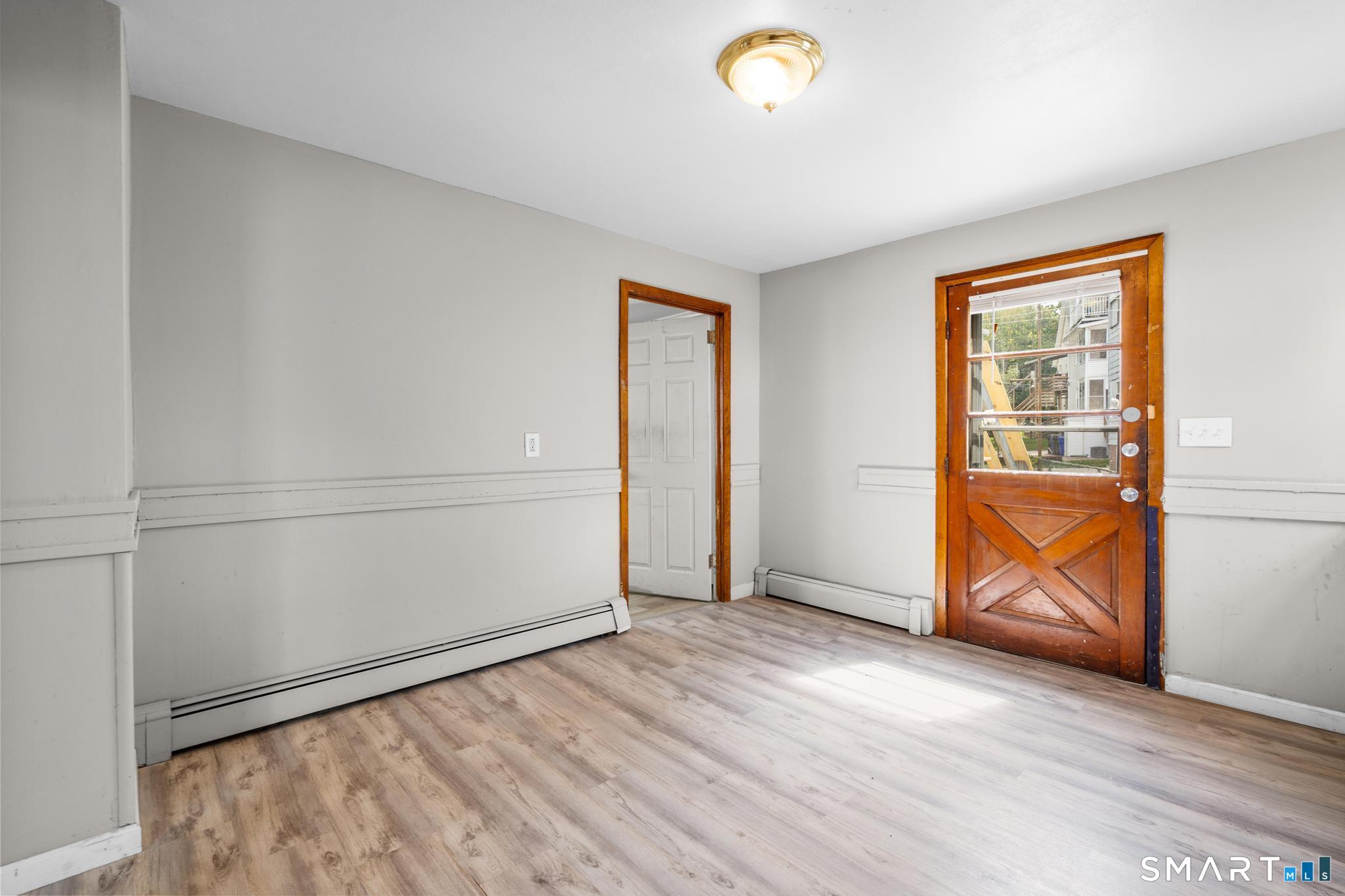 105 Spring Street Property Photo 16
